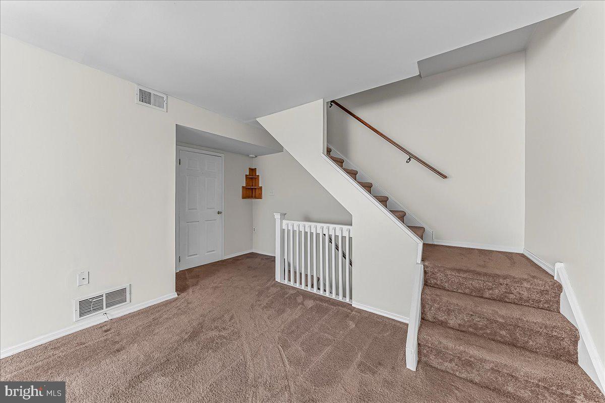 HILLTOP SUMMIT - Residential