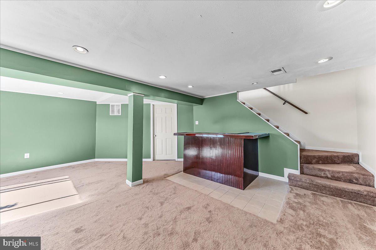 HILLTOP SUMMIT - Residential