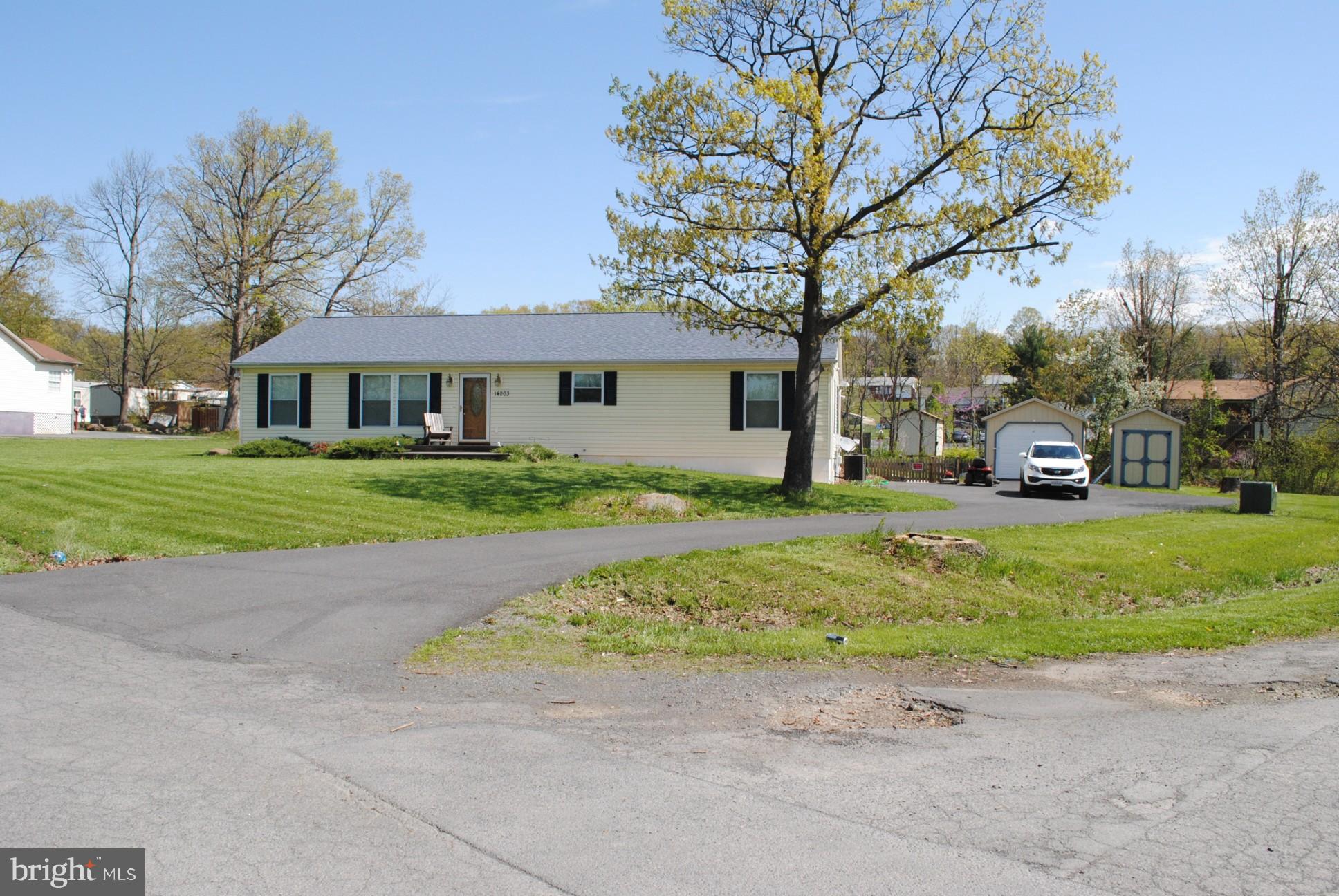 GLEN OAKS - Residential