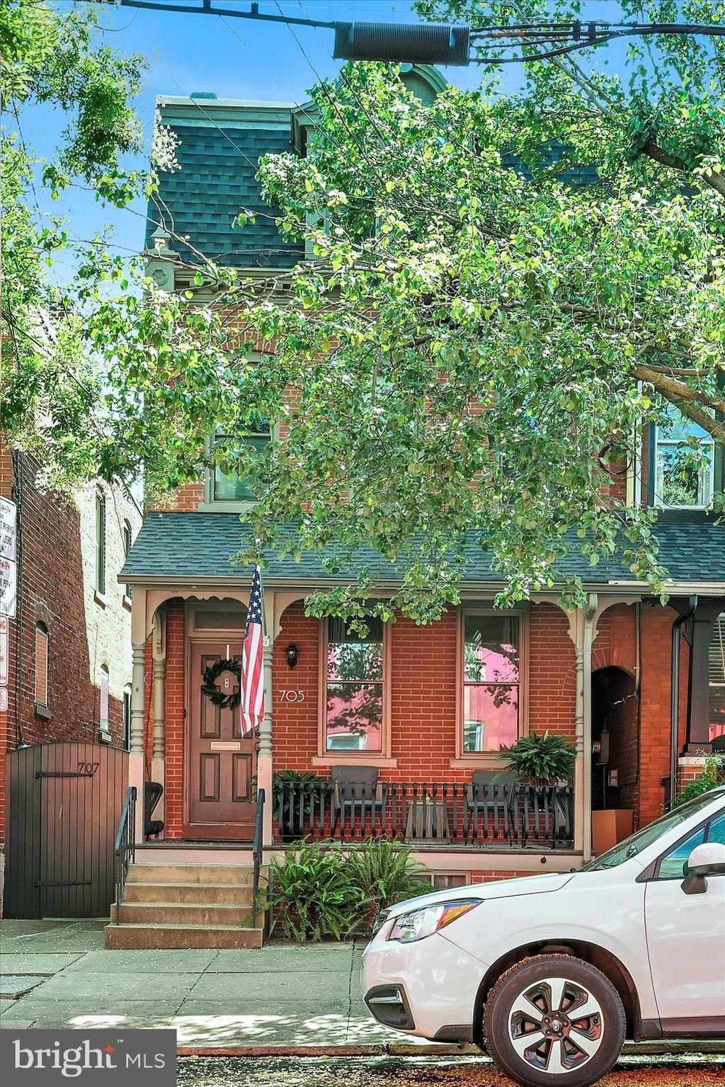 Photo of 705 N SHIPPEN ST, LANCASTER, PA 17602 (MLS # PALA2038200)