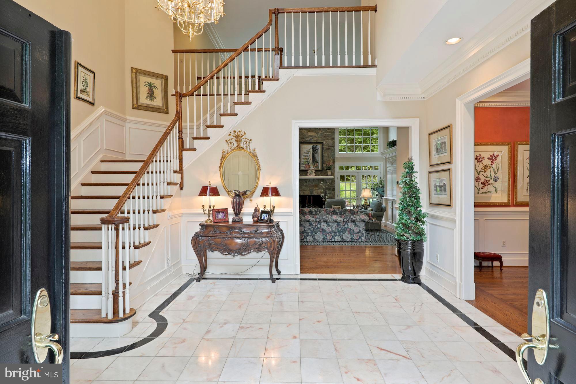 BURNING TREE - Residential