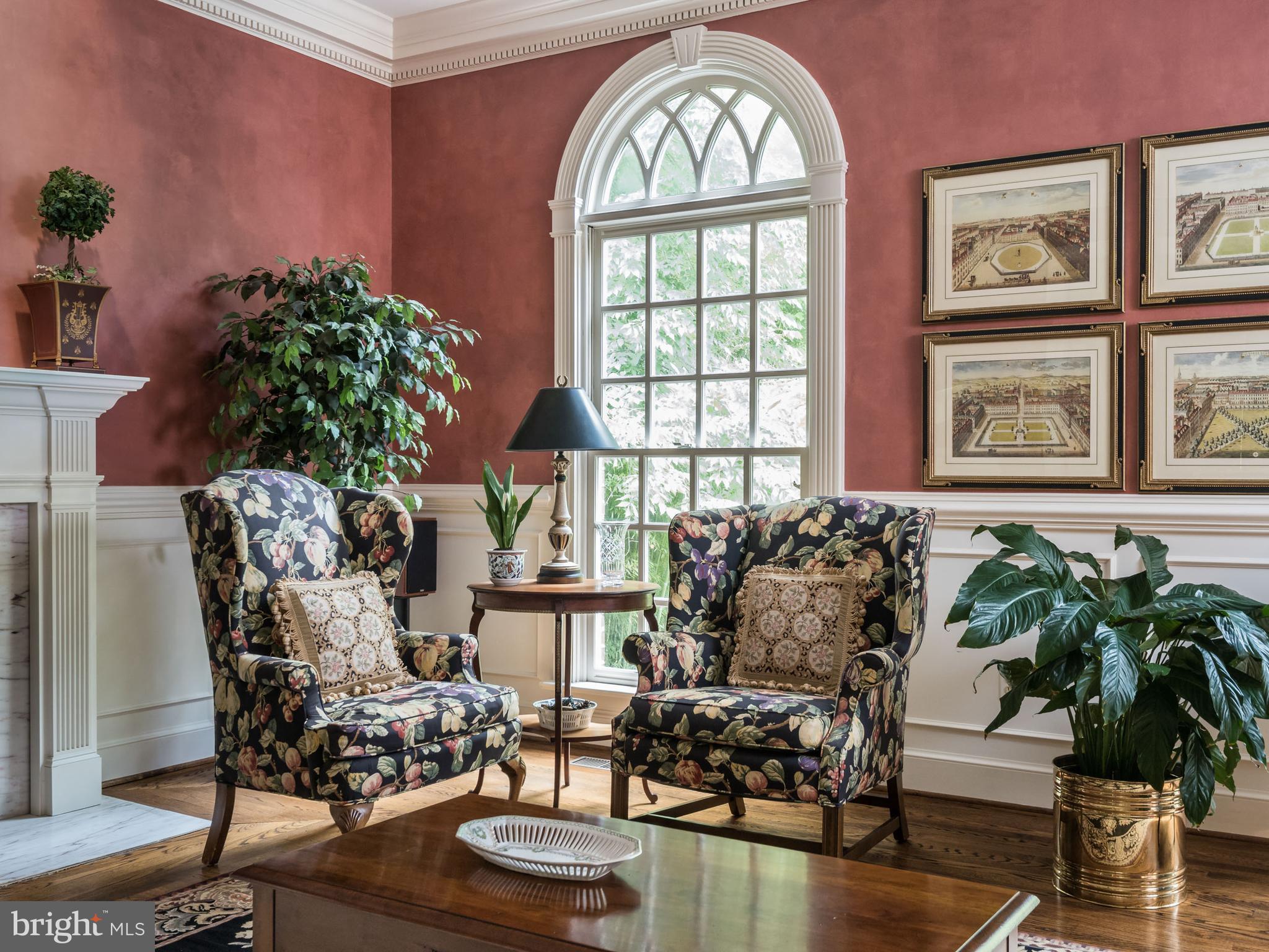 BURNING TREE - Residential