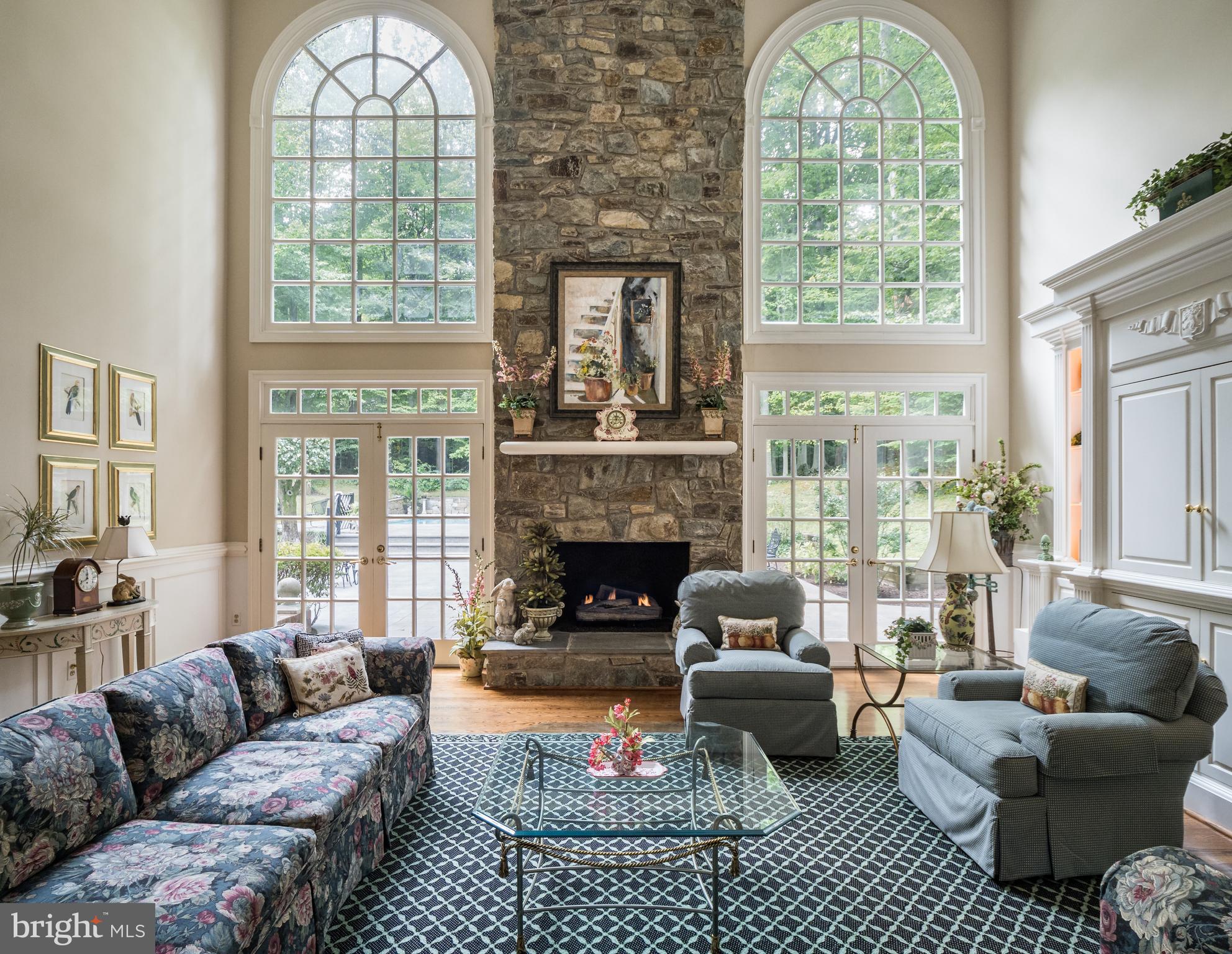 BURNING TREE - Residential