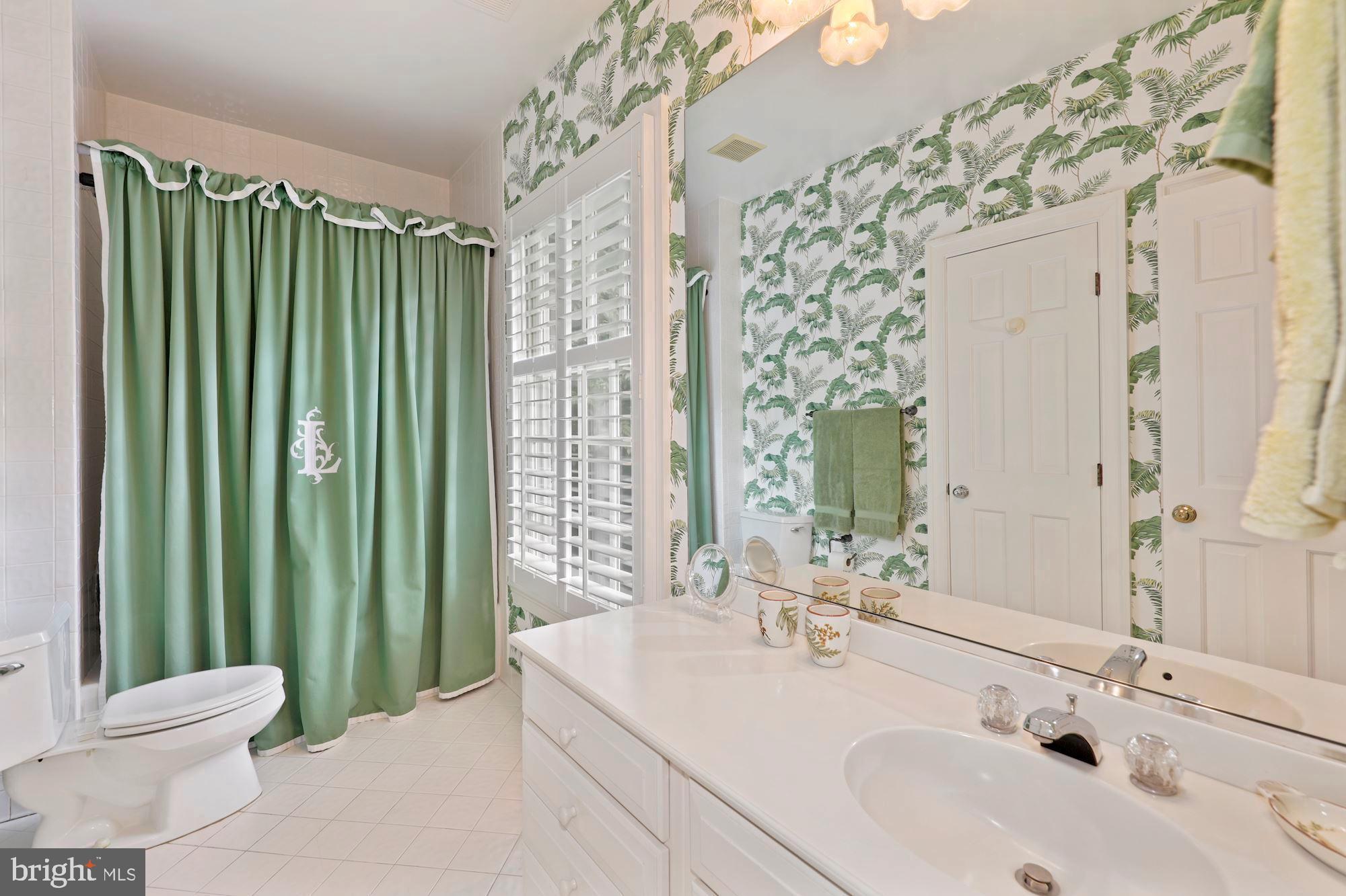 BURNING TREE - Residential