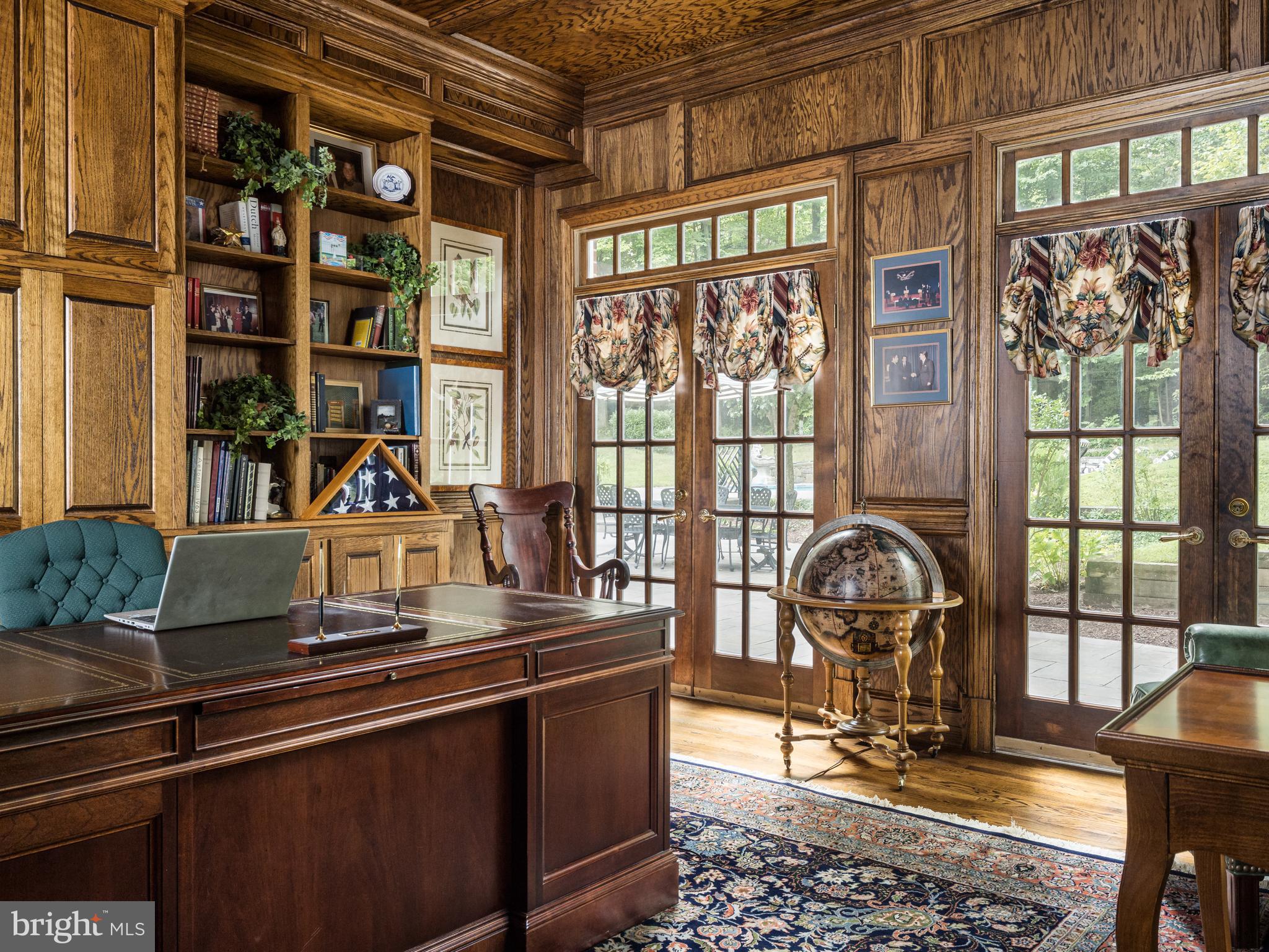 BURNING TREE - Residential