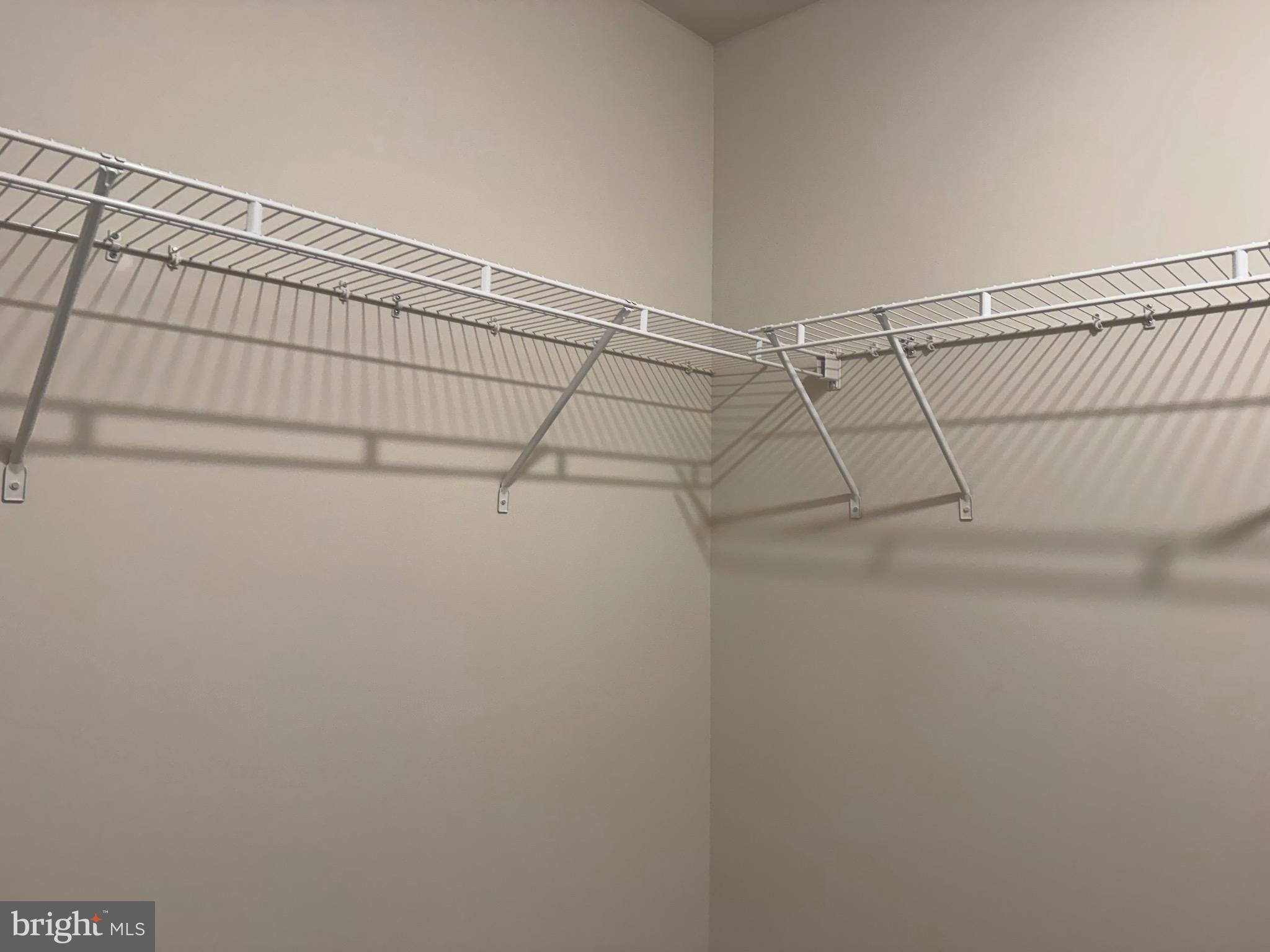 MAGNOLIA SPRINGS - Residential Lease