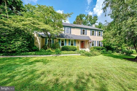 2390 PINEVIEW DRIVE MALVERN PA 19355