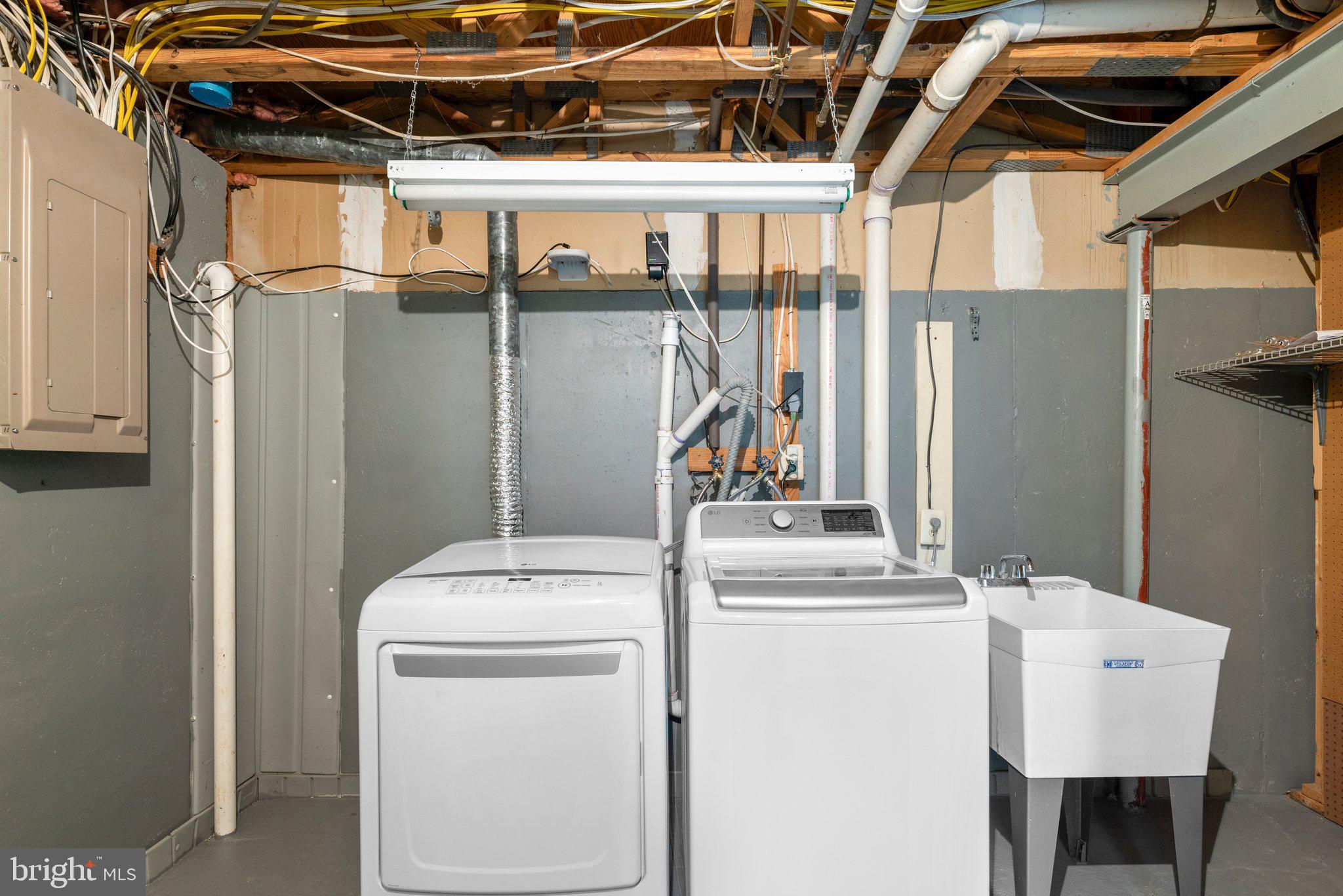 ROCKBURN COMMONS - Residential