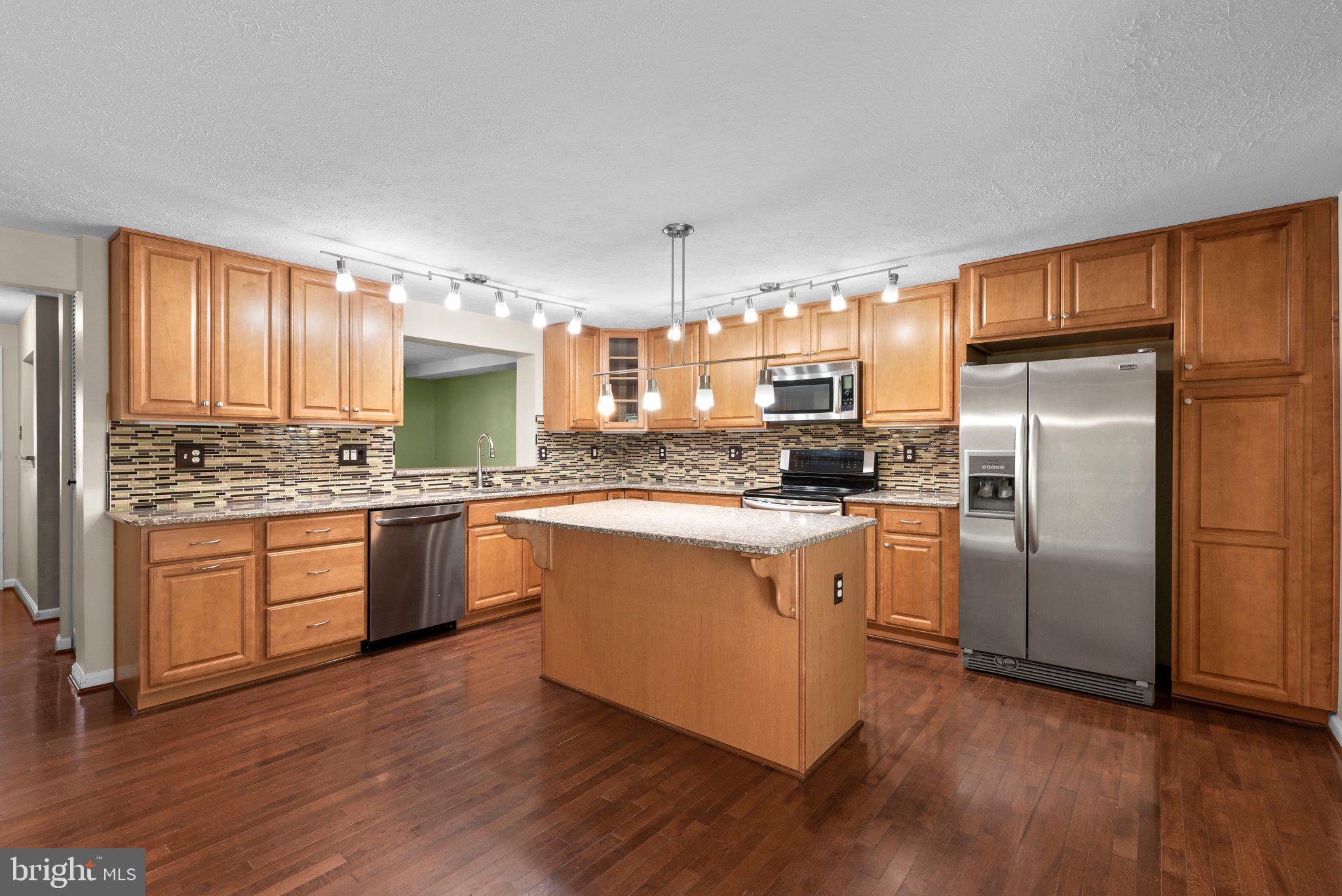 ROCKBURN COMMONS - Residential