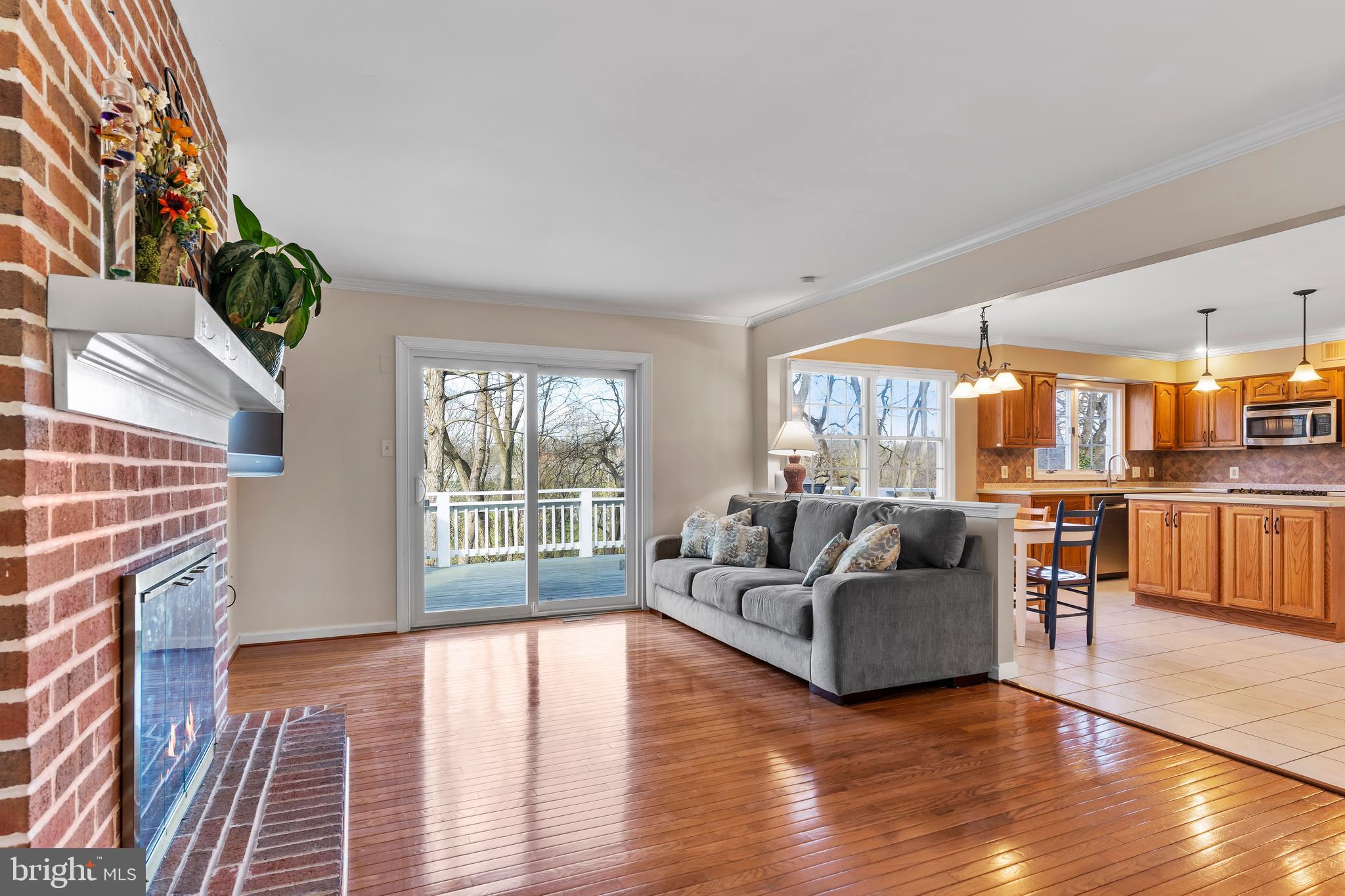 COUNTRY CLUB PARK - Residential