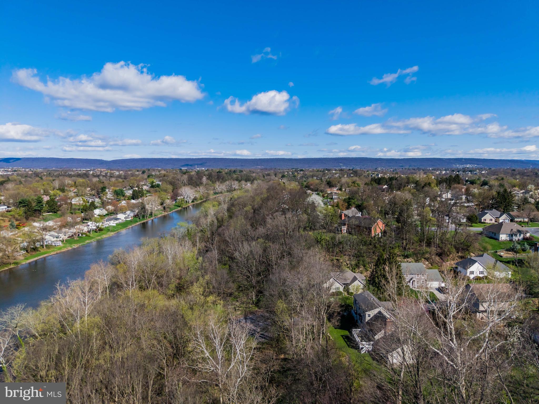 COUNTRY CLUB PARK - Residential