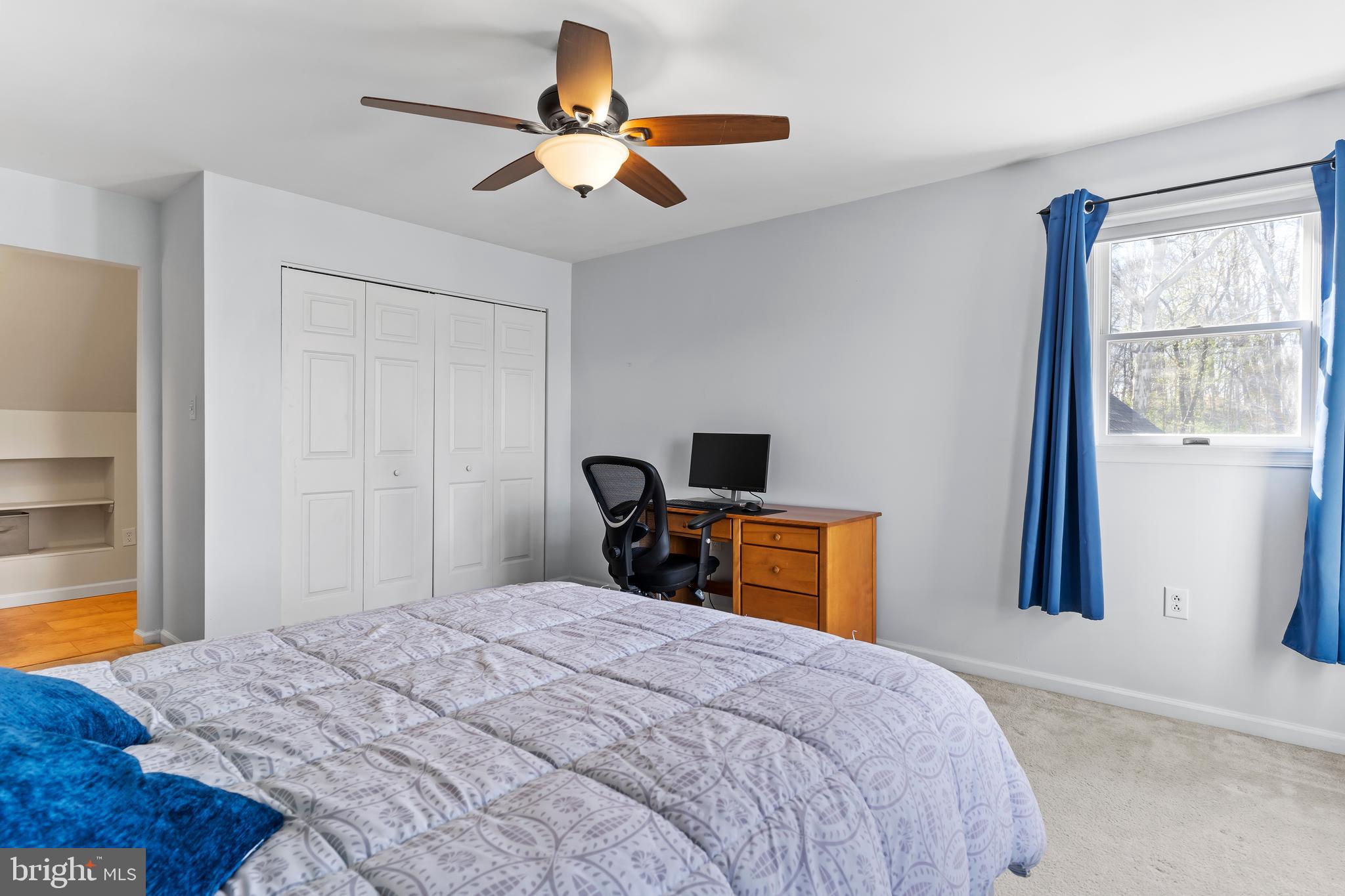 COUNTRY CLUB PARK - Residential