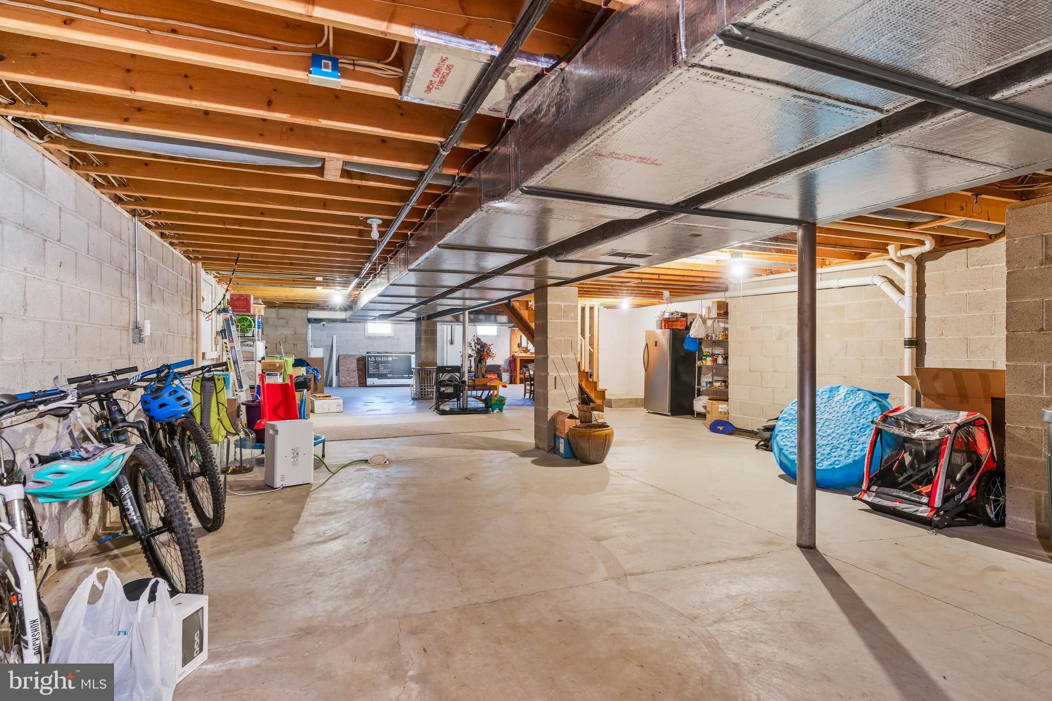 COUNTRY CLUB PARK - Residential