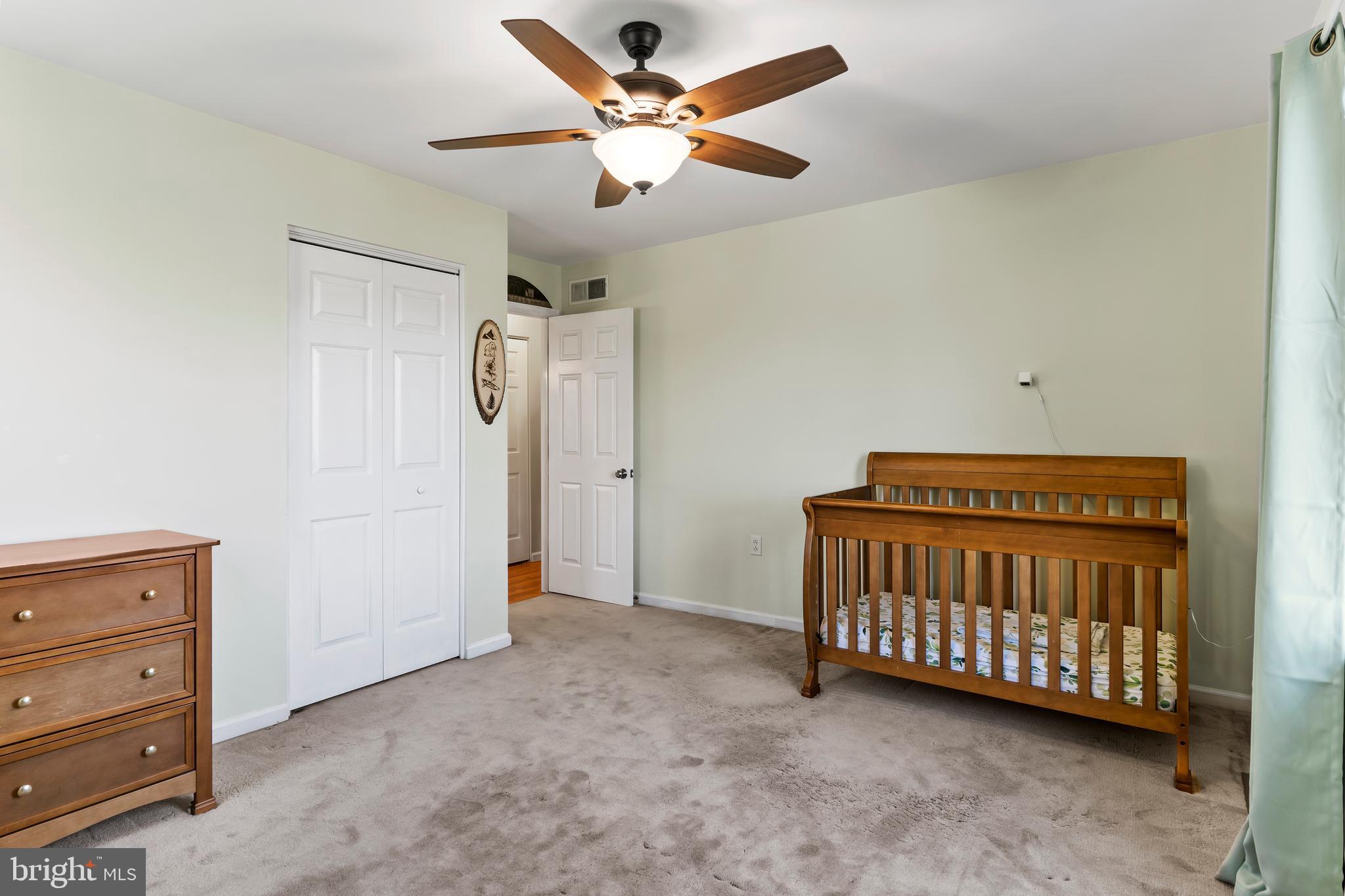 COUNTRY CLUB PARK - Residential