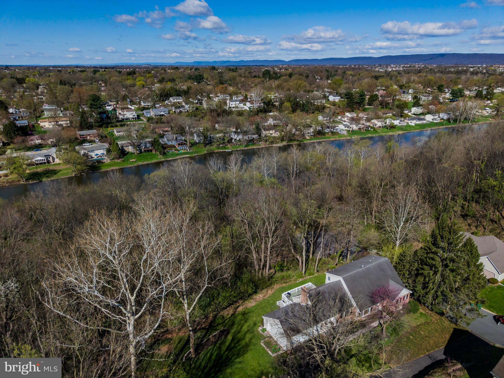 COUNTRY CLUB PARK - Residential
