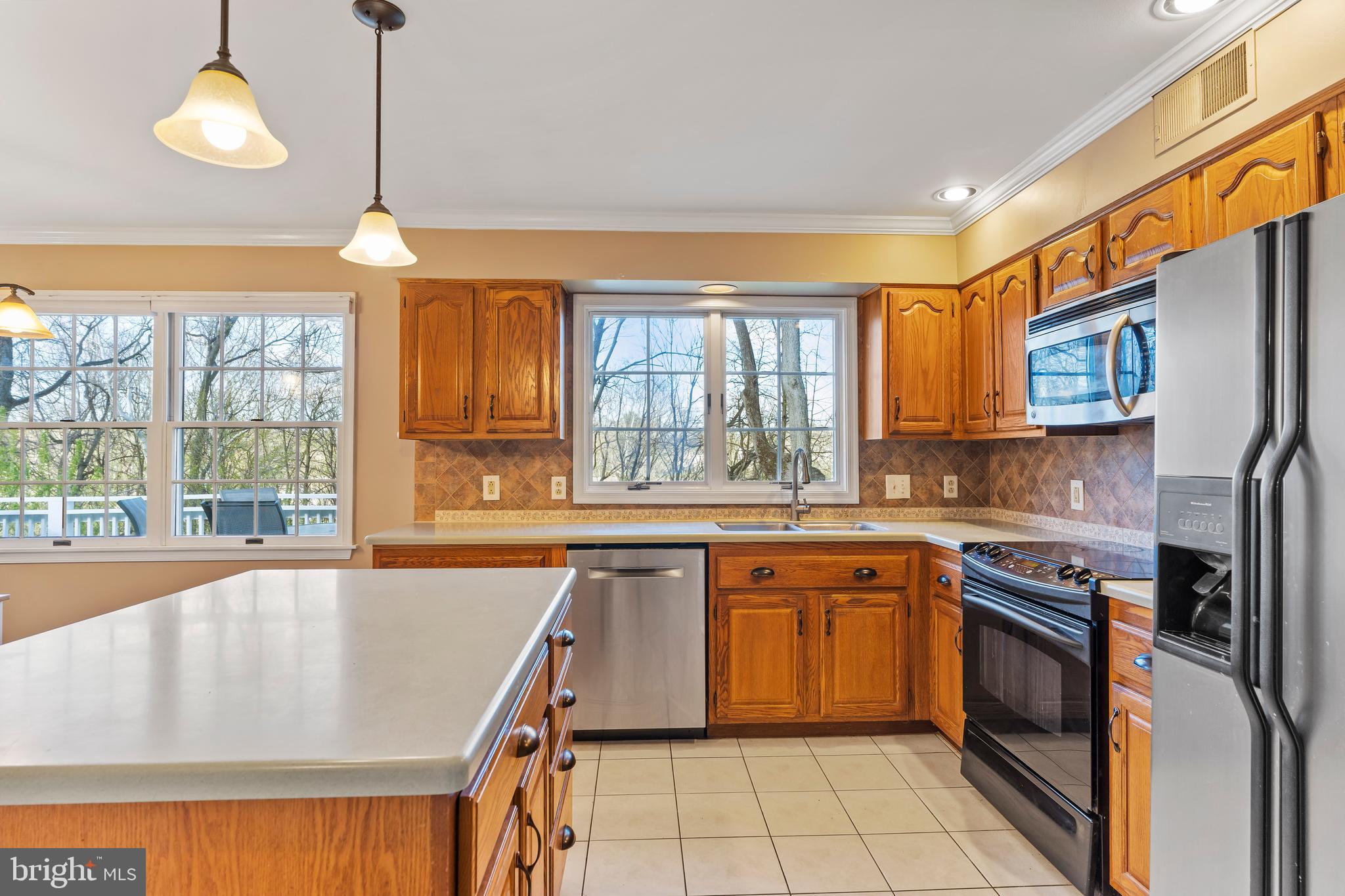 COUNTRY CLUB PARK - Residential