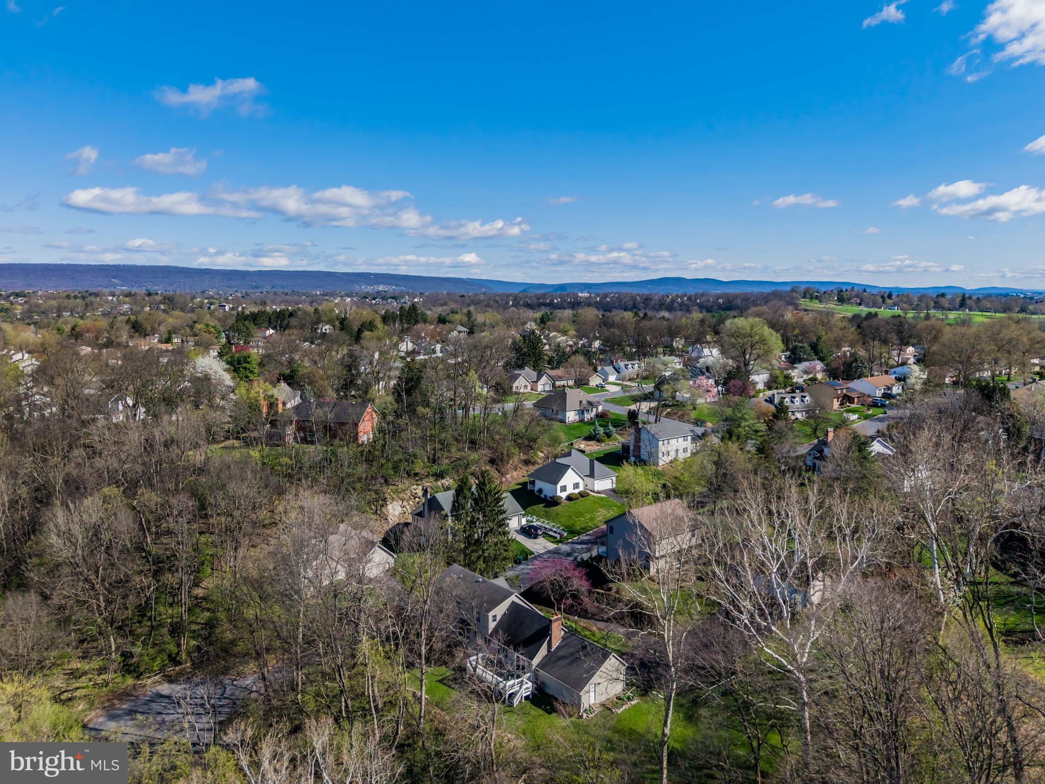 COUNTRY CLUB PARK - Residential
