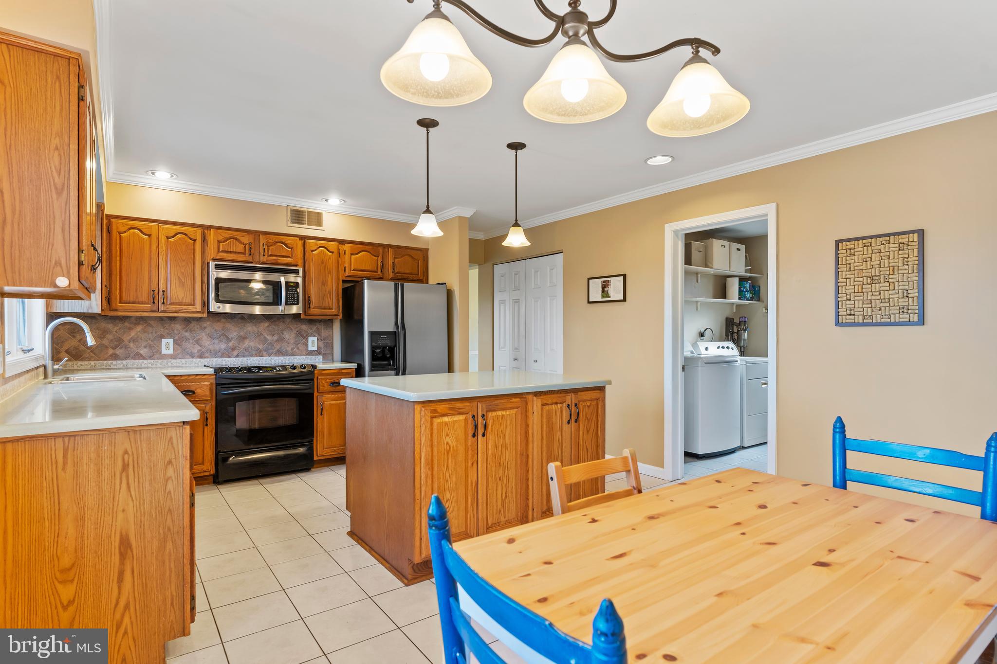 COUNTRY CLUB PARK - Residential