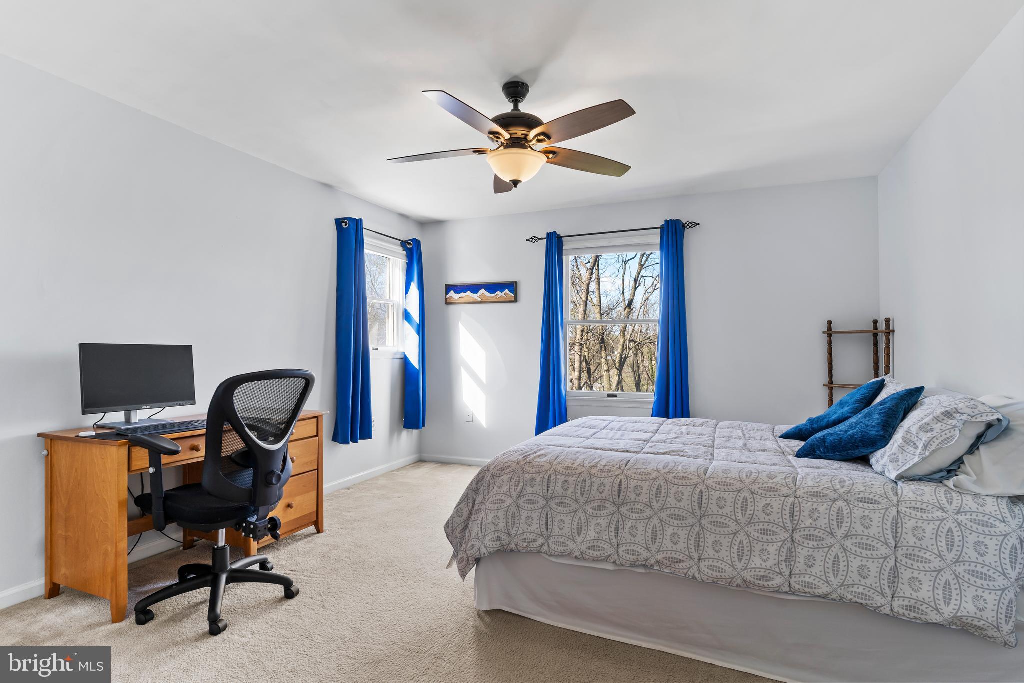 COUNTRY CLUB PARK - Residential