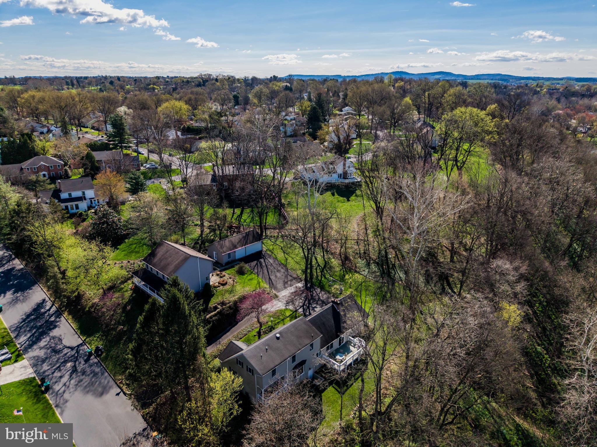 COUNTRY CLUB PARK - Residential