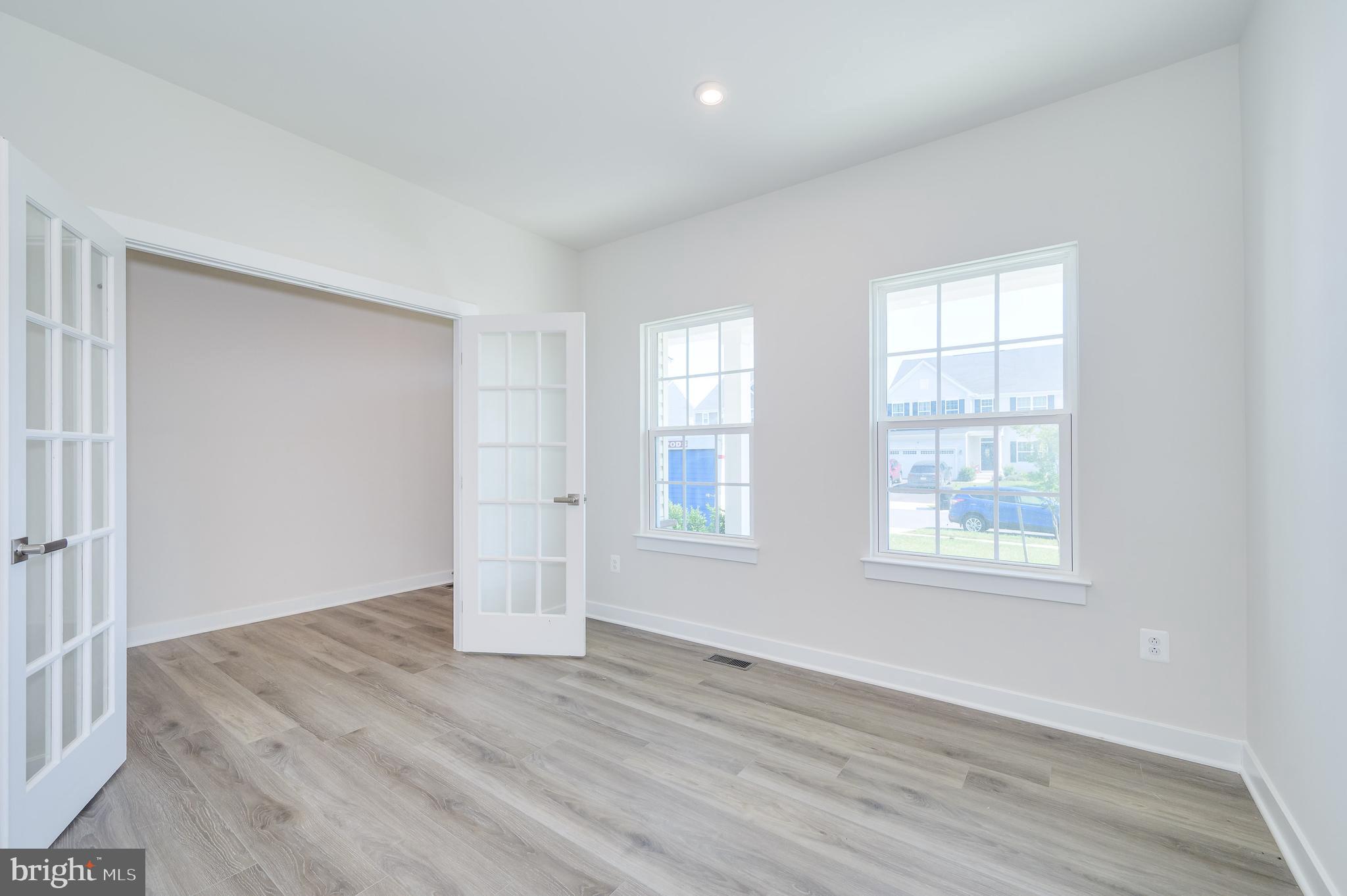 THE LAKES AT MARTINSBURG - Residential