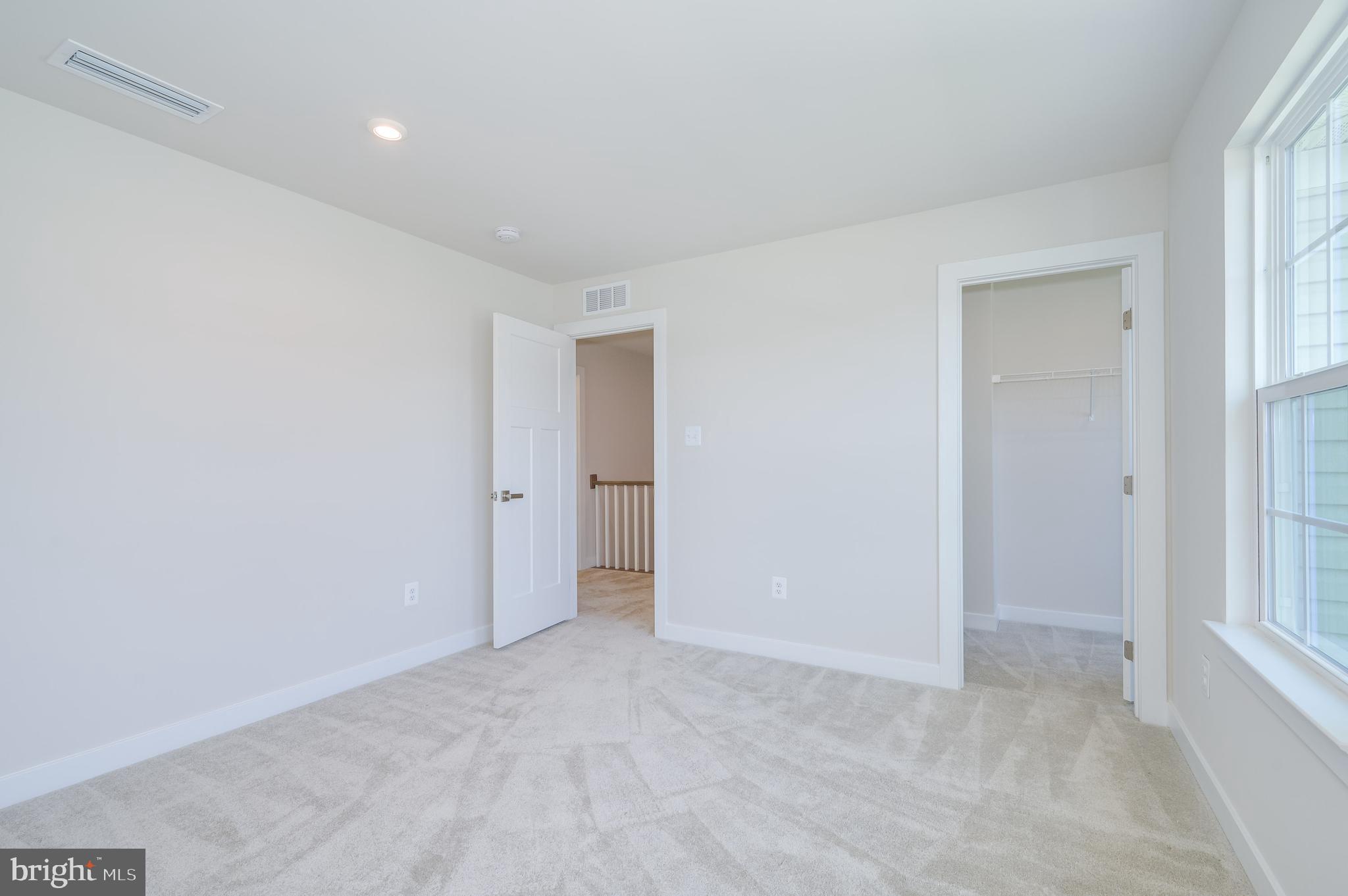 THE LAKES AT MARTINSBURG - Residential