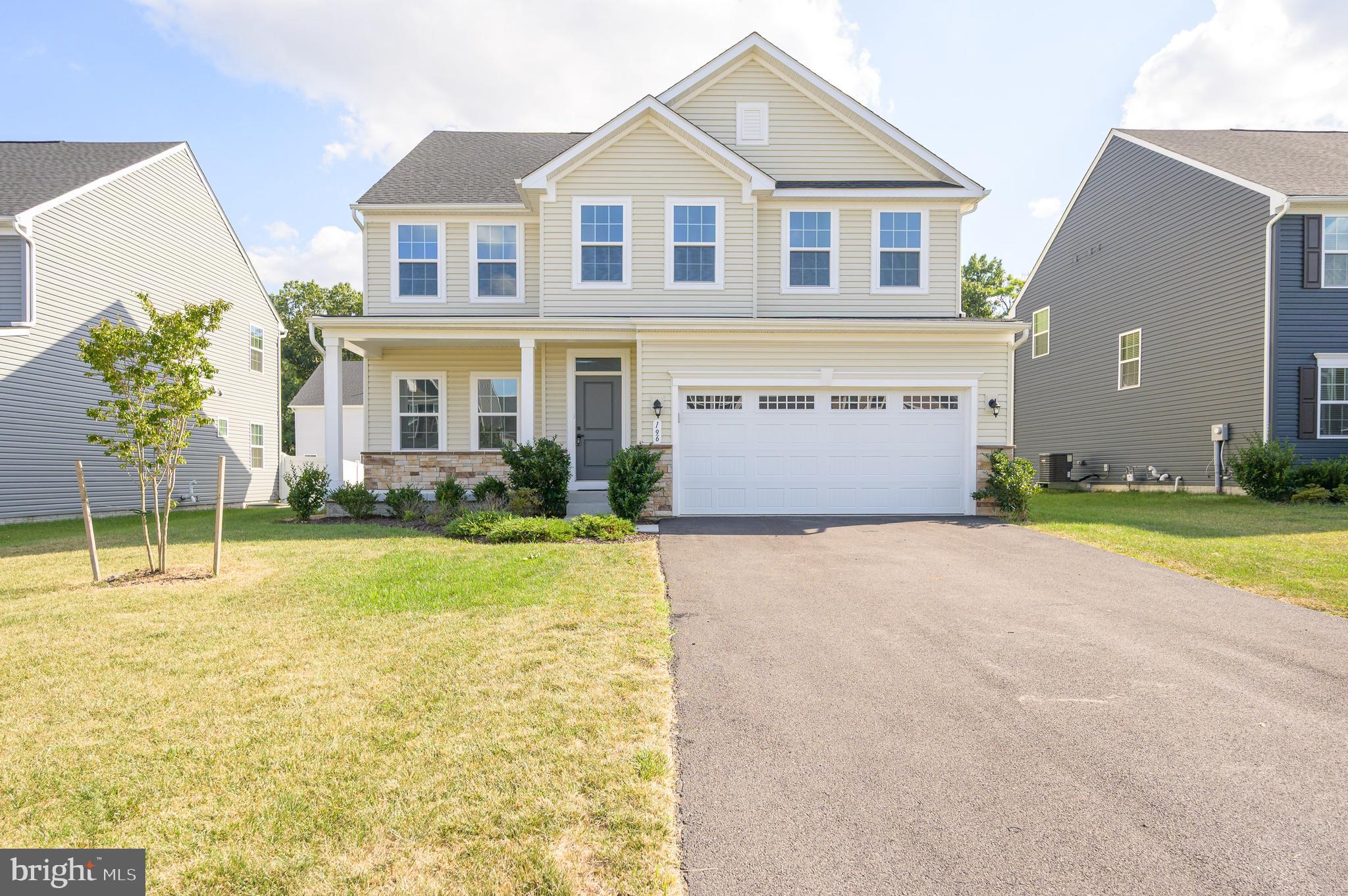 THE LAKES AT MARTINSBURG - Residential