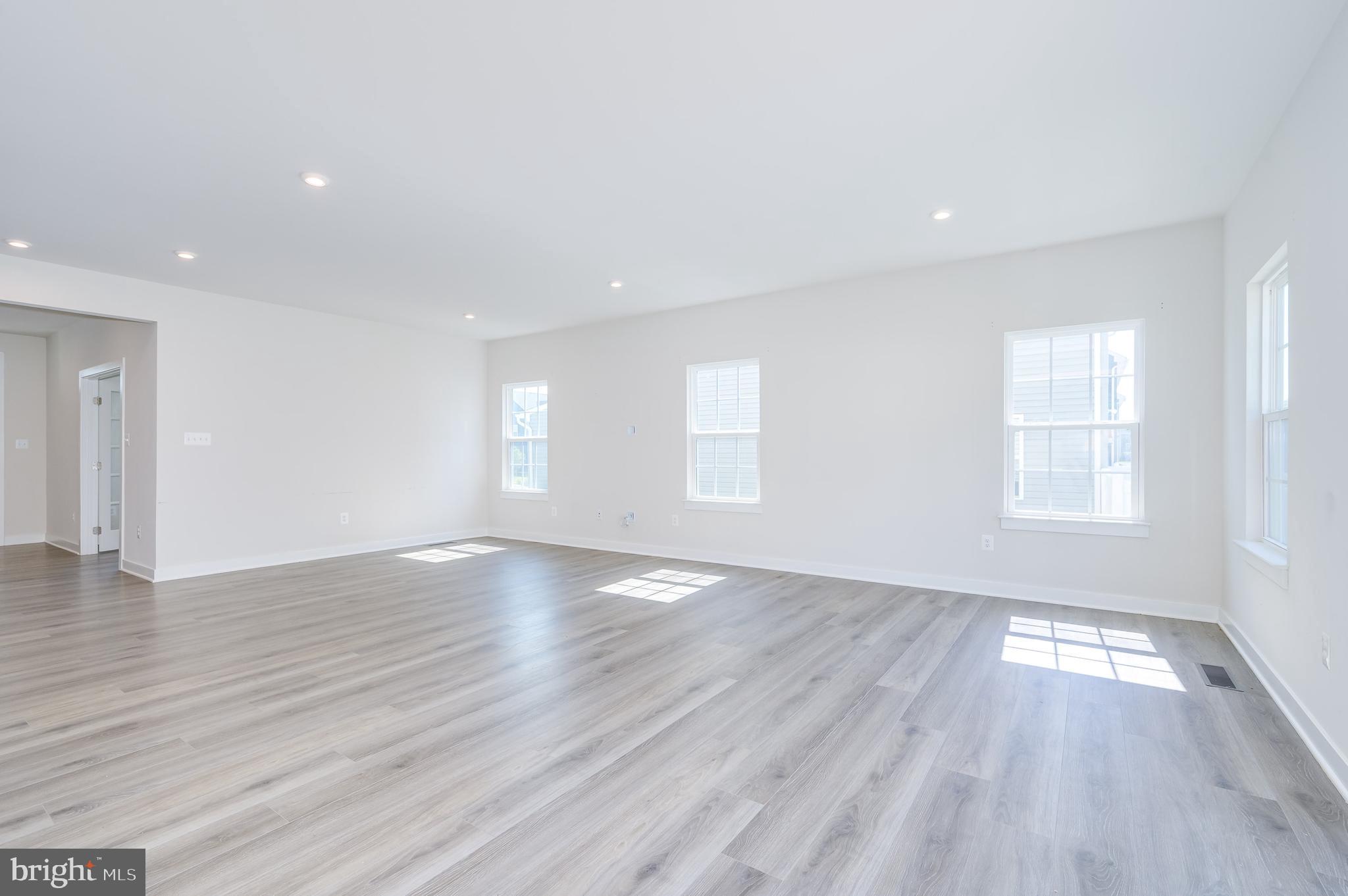 THE LAKES AT MARTINSBURG - Residential