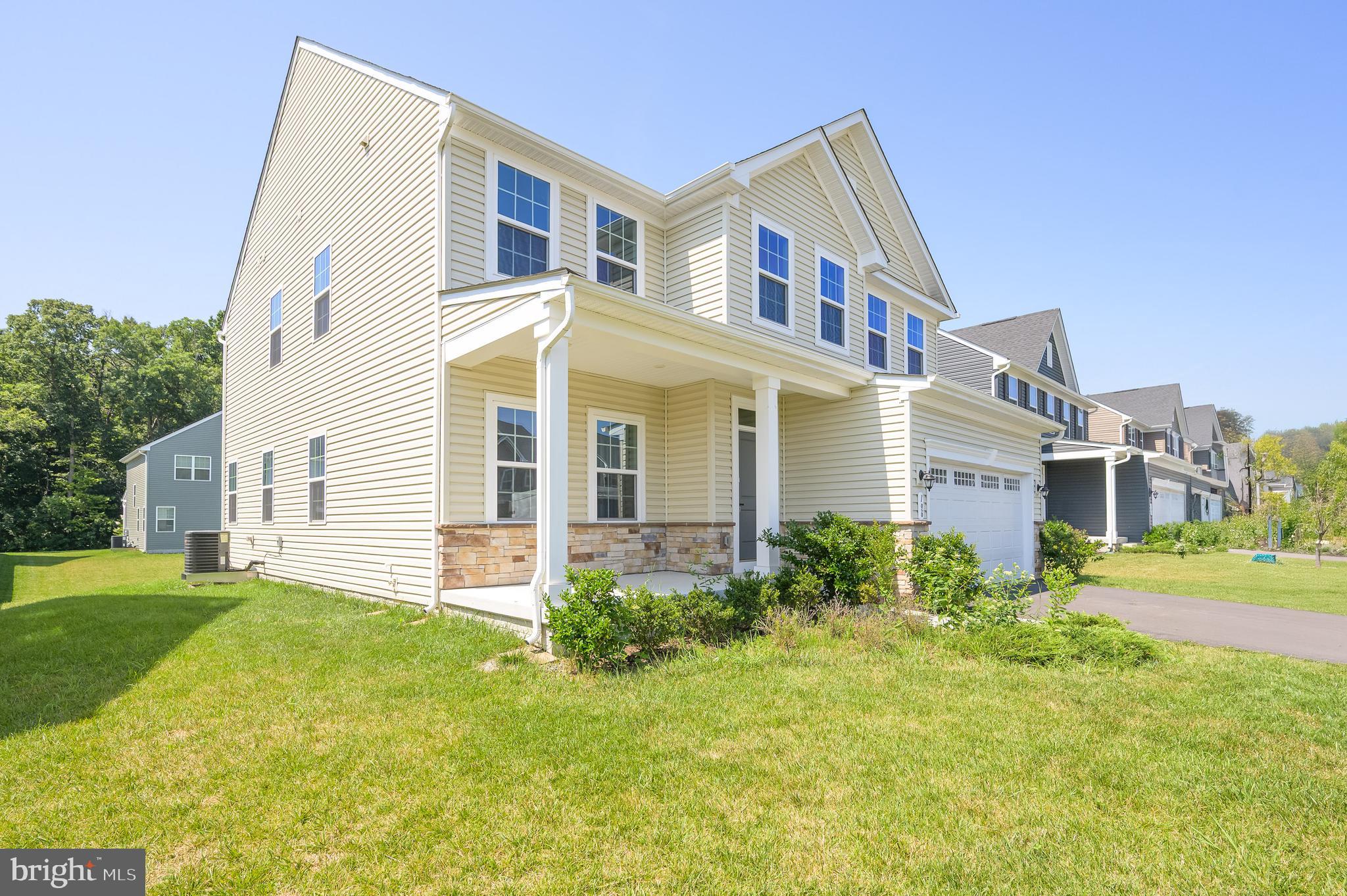 THE LAKES AT MARTINSBURG - Residential