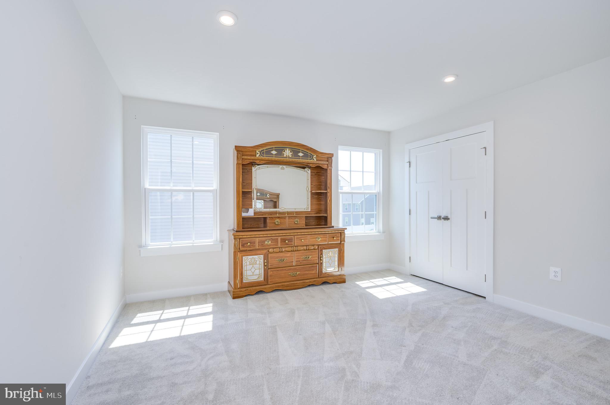 THE LAKES AT MARTINSBURG - Residential