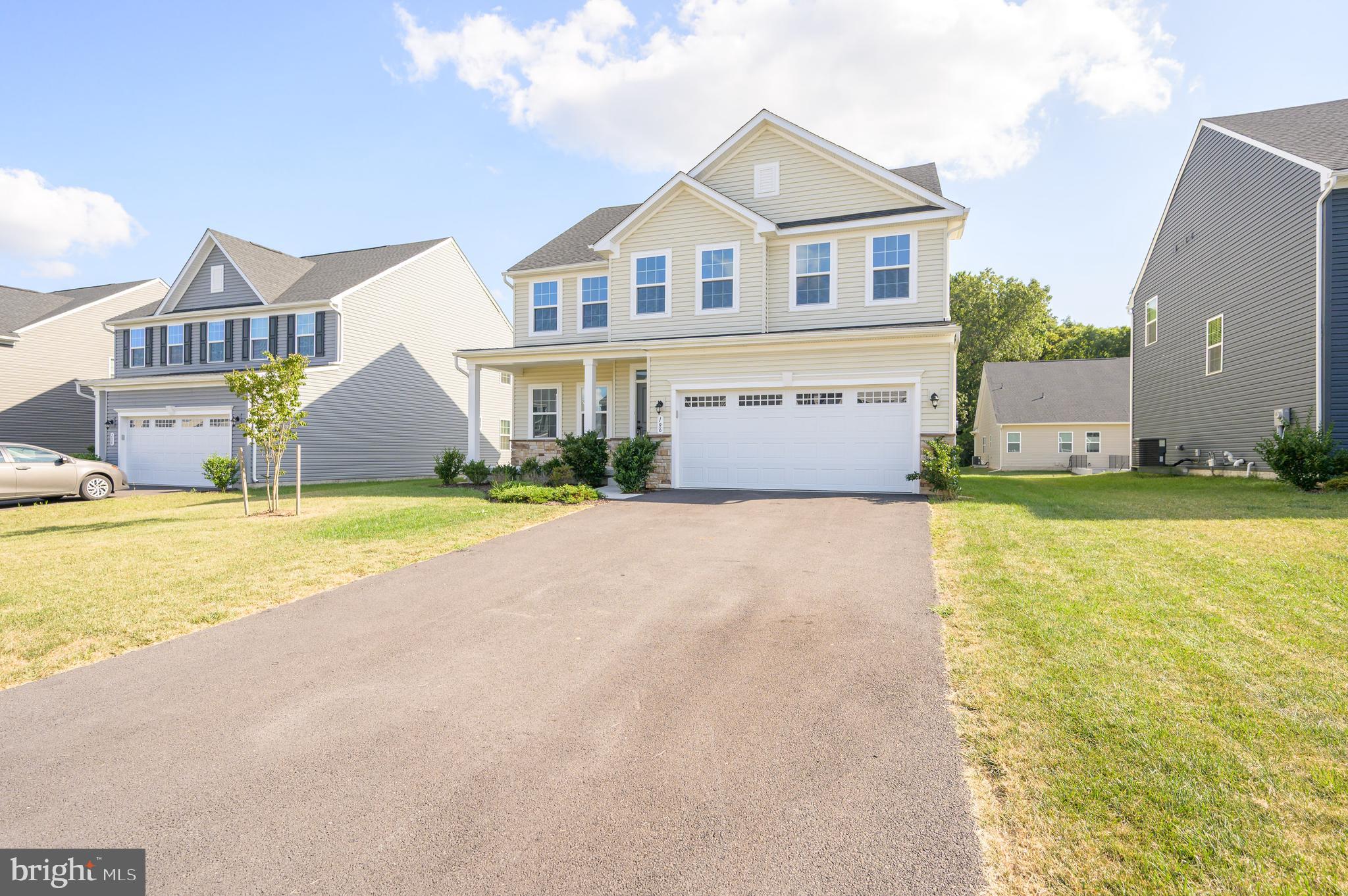 THE LAKES AT MARTINSBURG - Residential