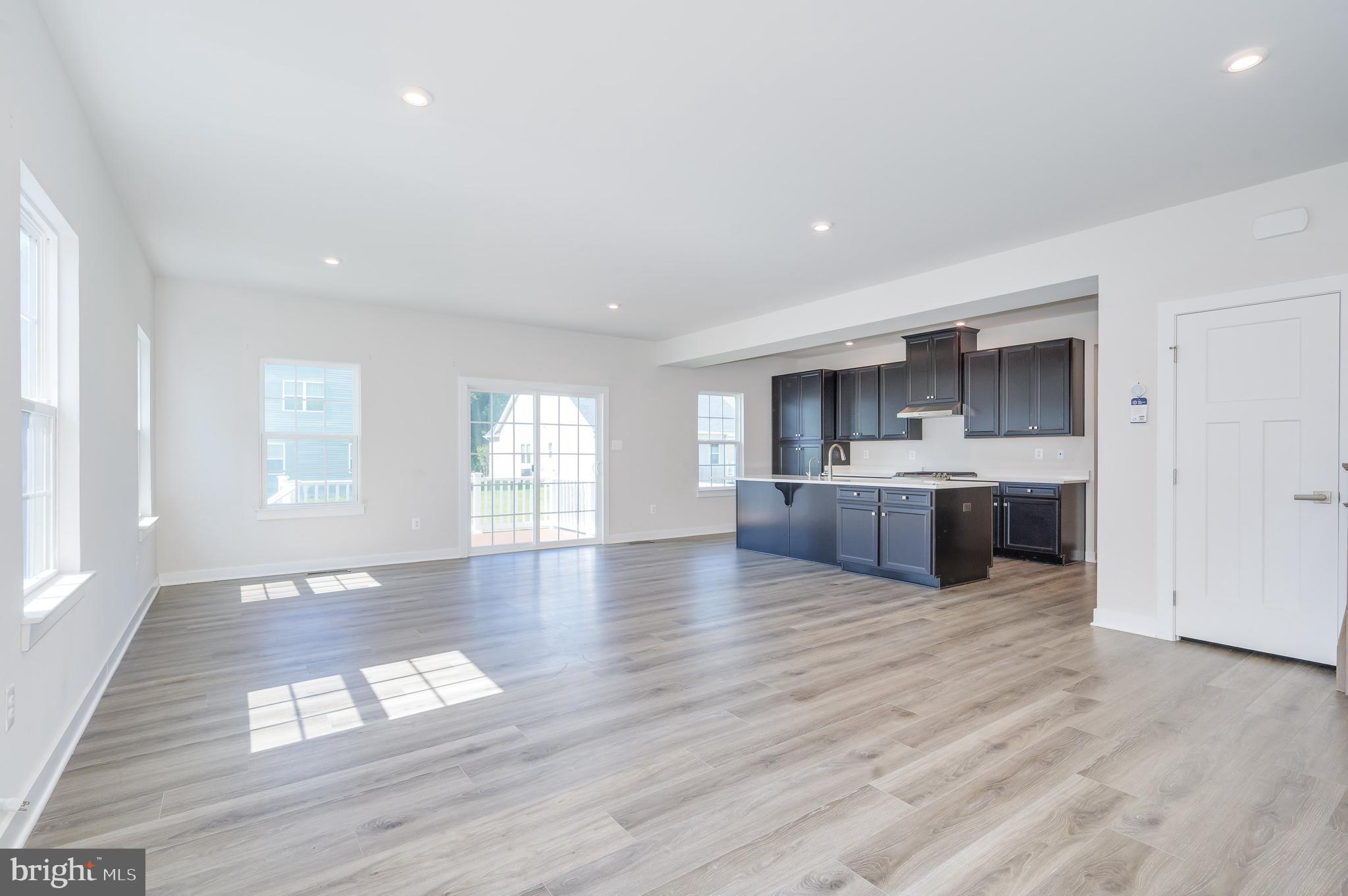 THE LAKES AT MARTINSBURG - Residential