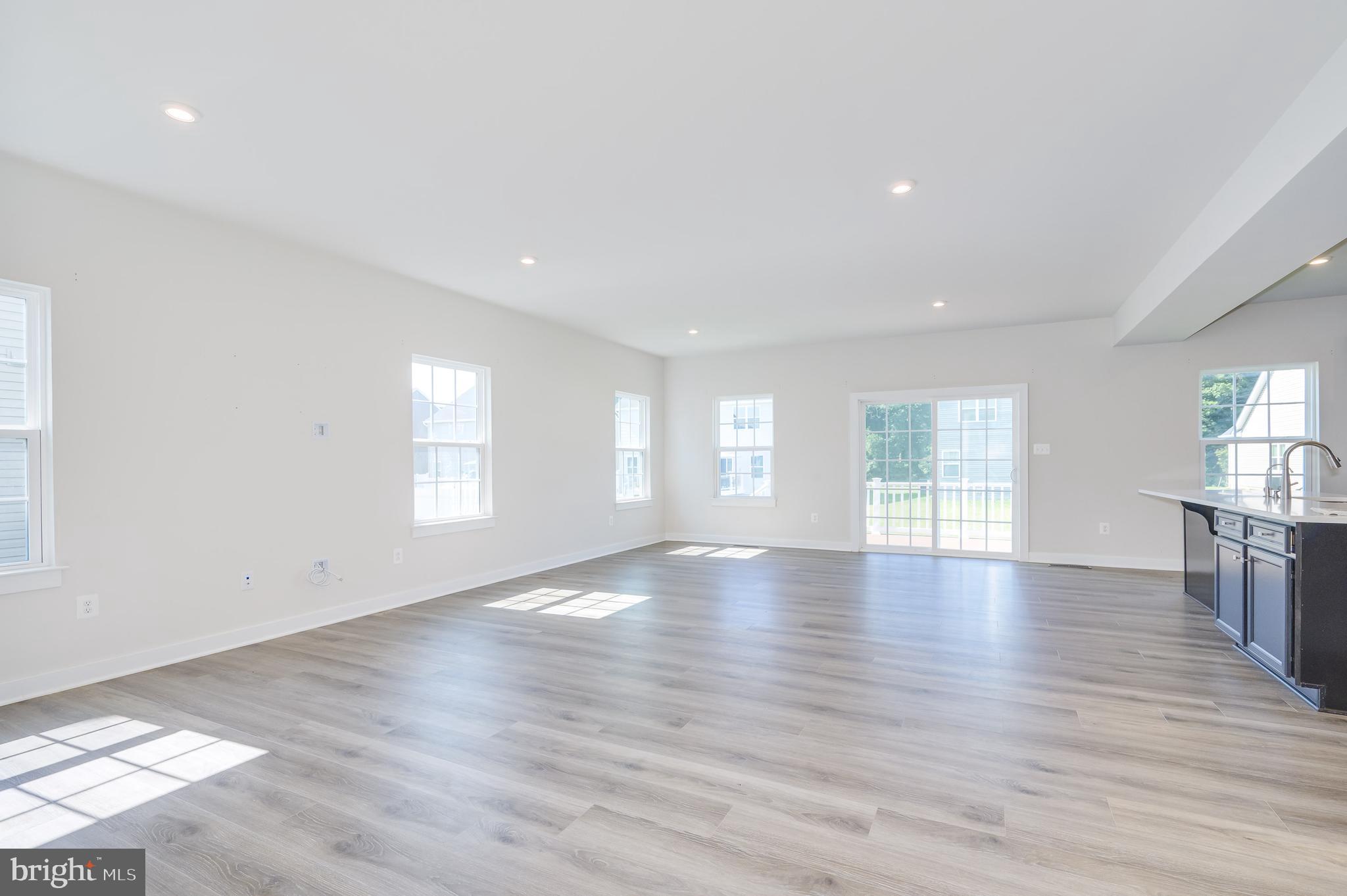 THE LAKES AT MARTINSBURG - Residential