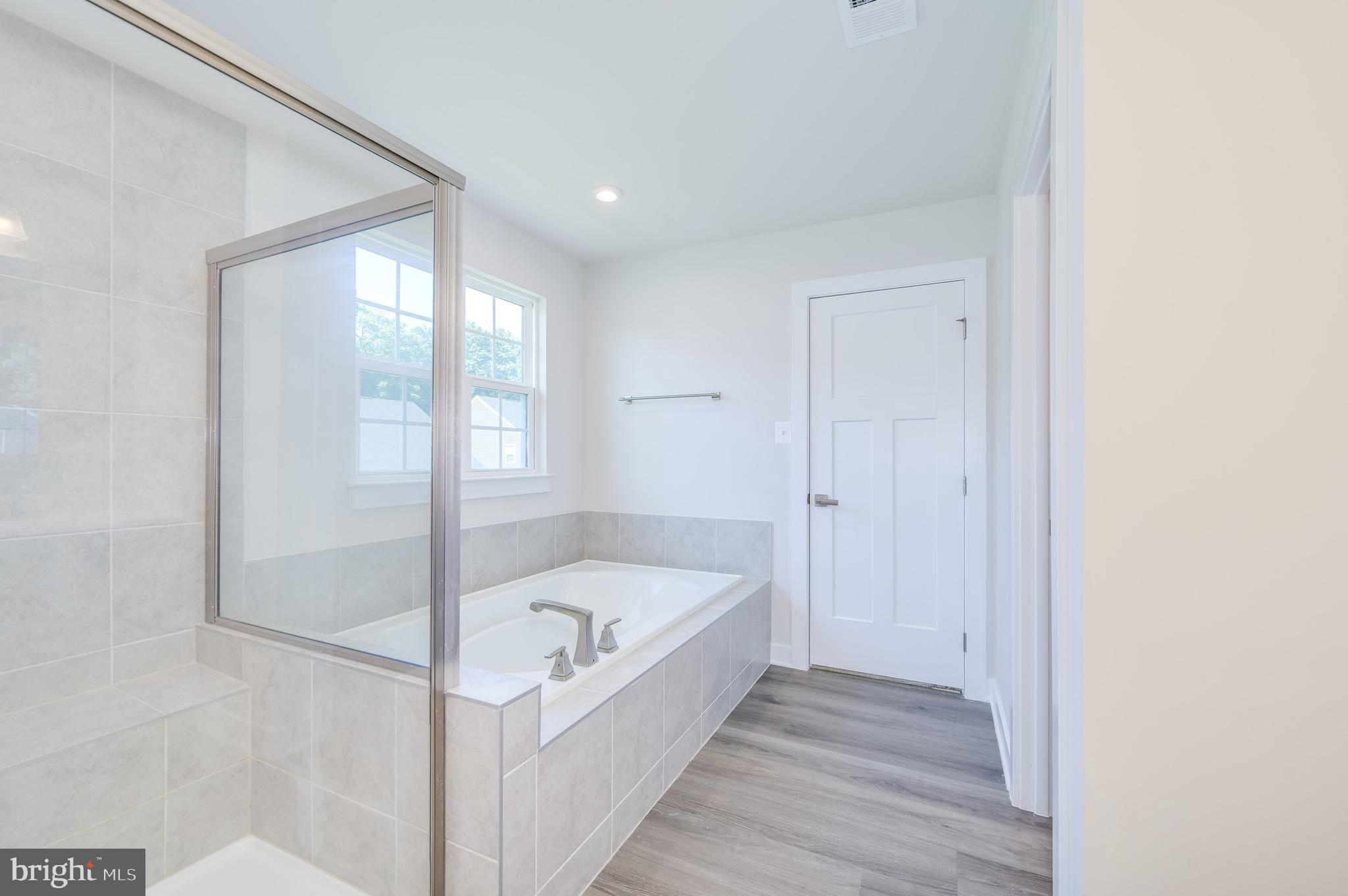 THE LAKES AT MARTINSBURG - Residential