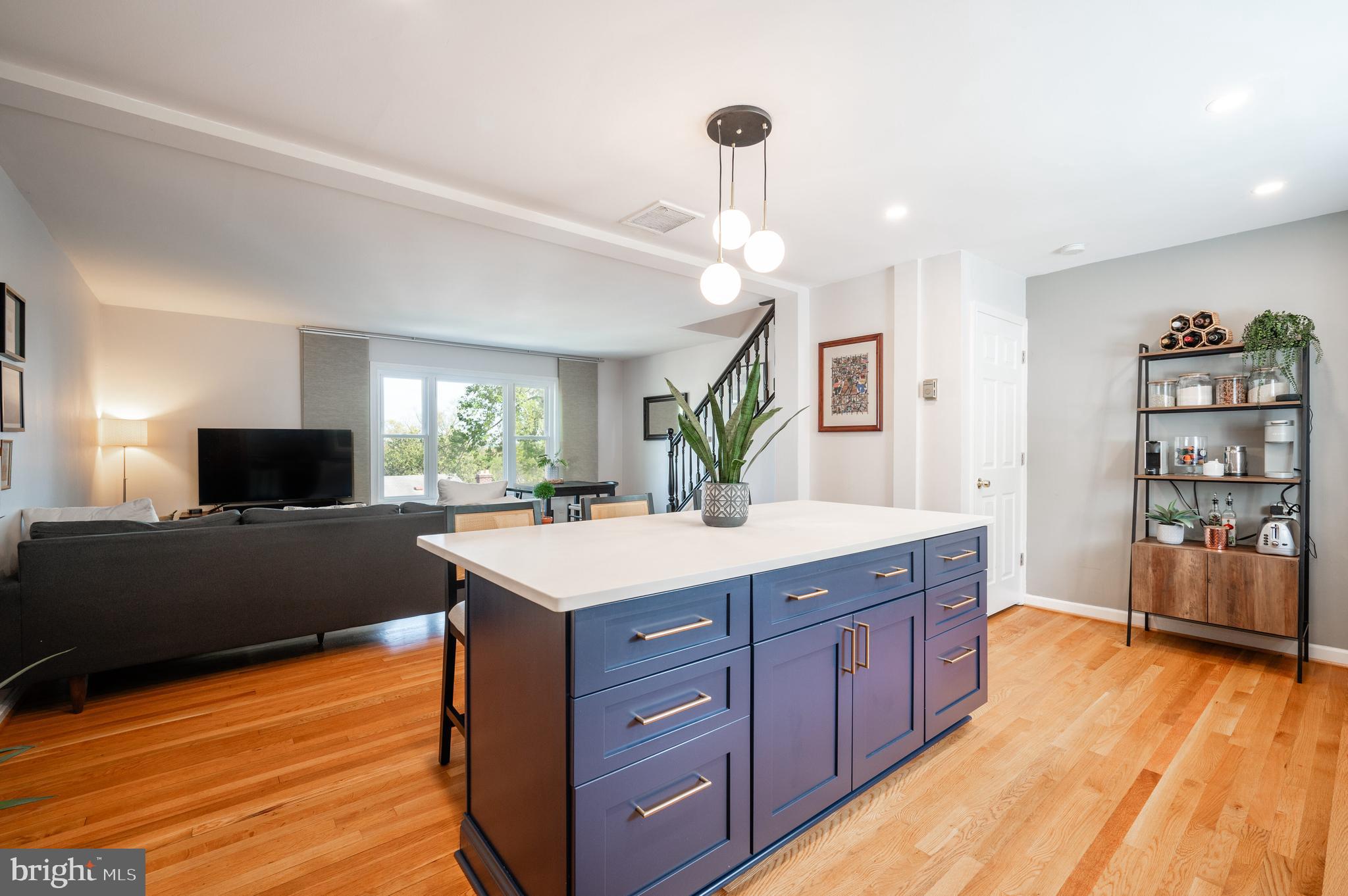 WARWICK VILLAGE - Residential