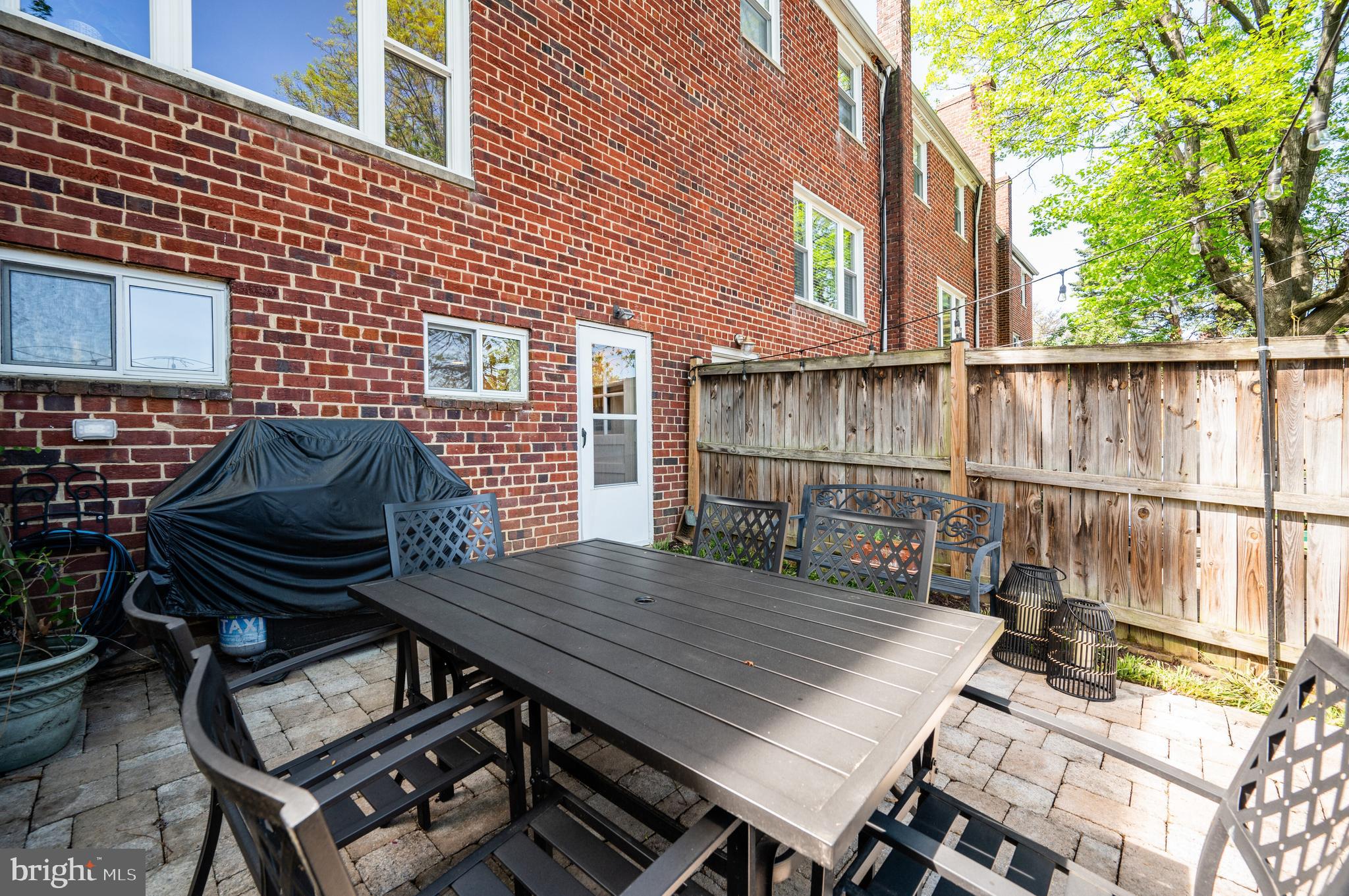 WARWICK VILLAGE - Residential