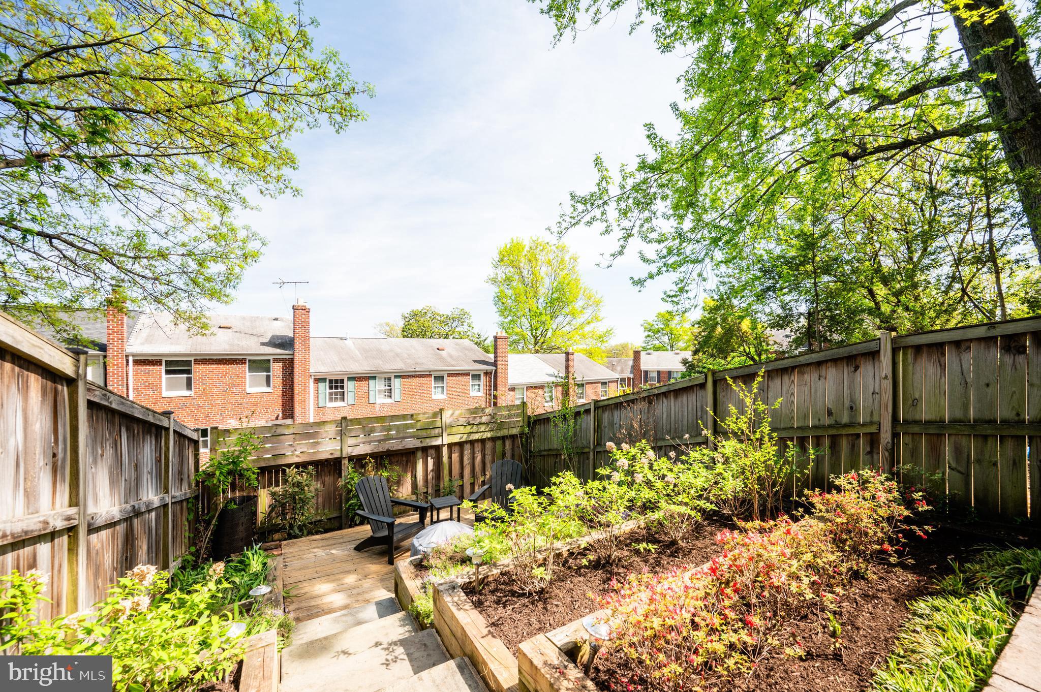 WARWICK VILLAGE - Residential