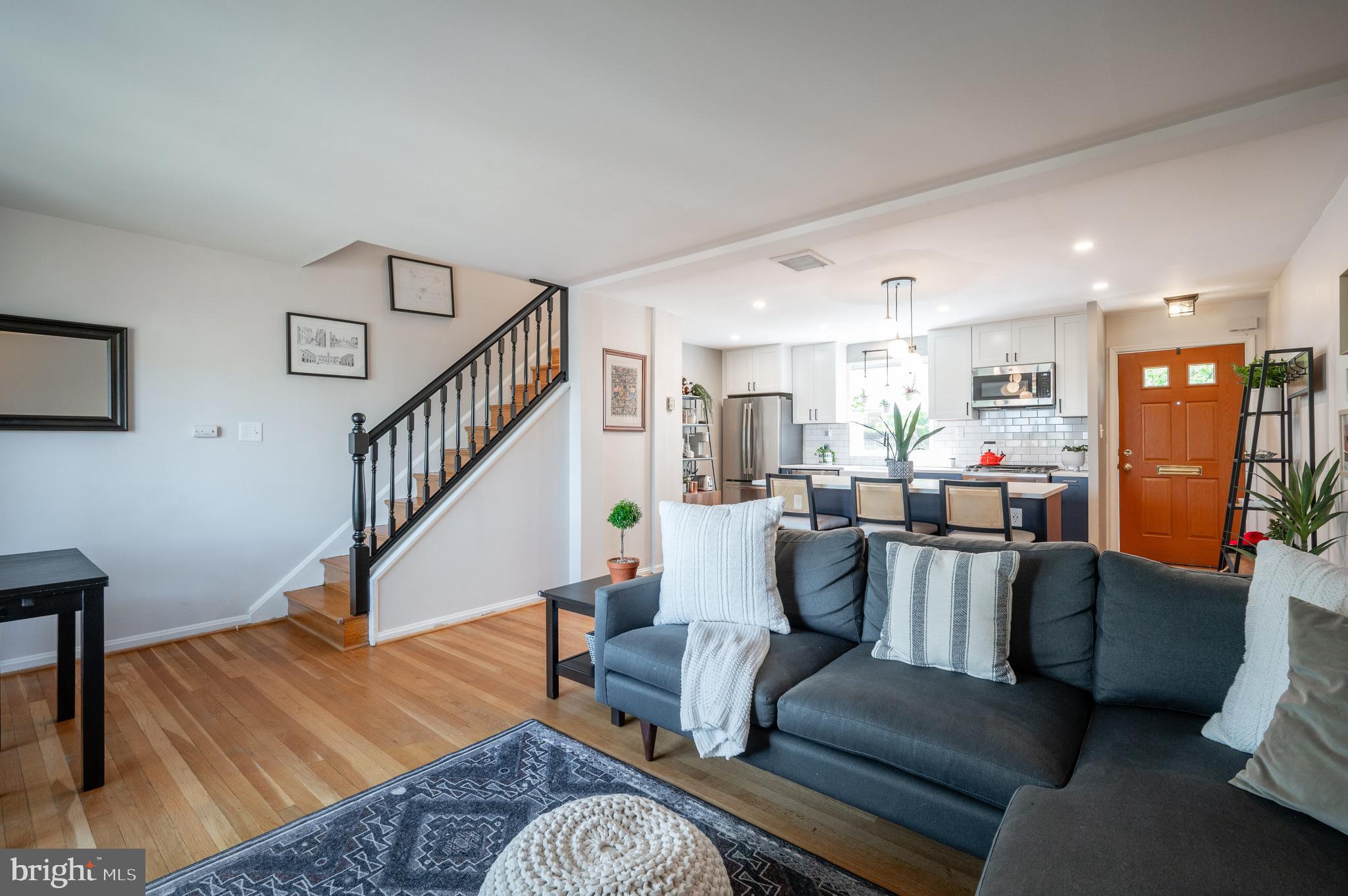 WARWICK VILLAGE - Residential