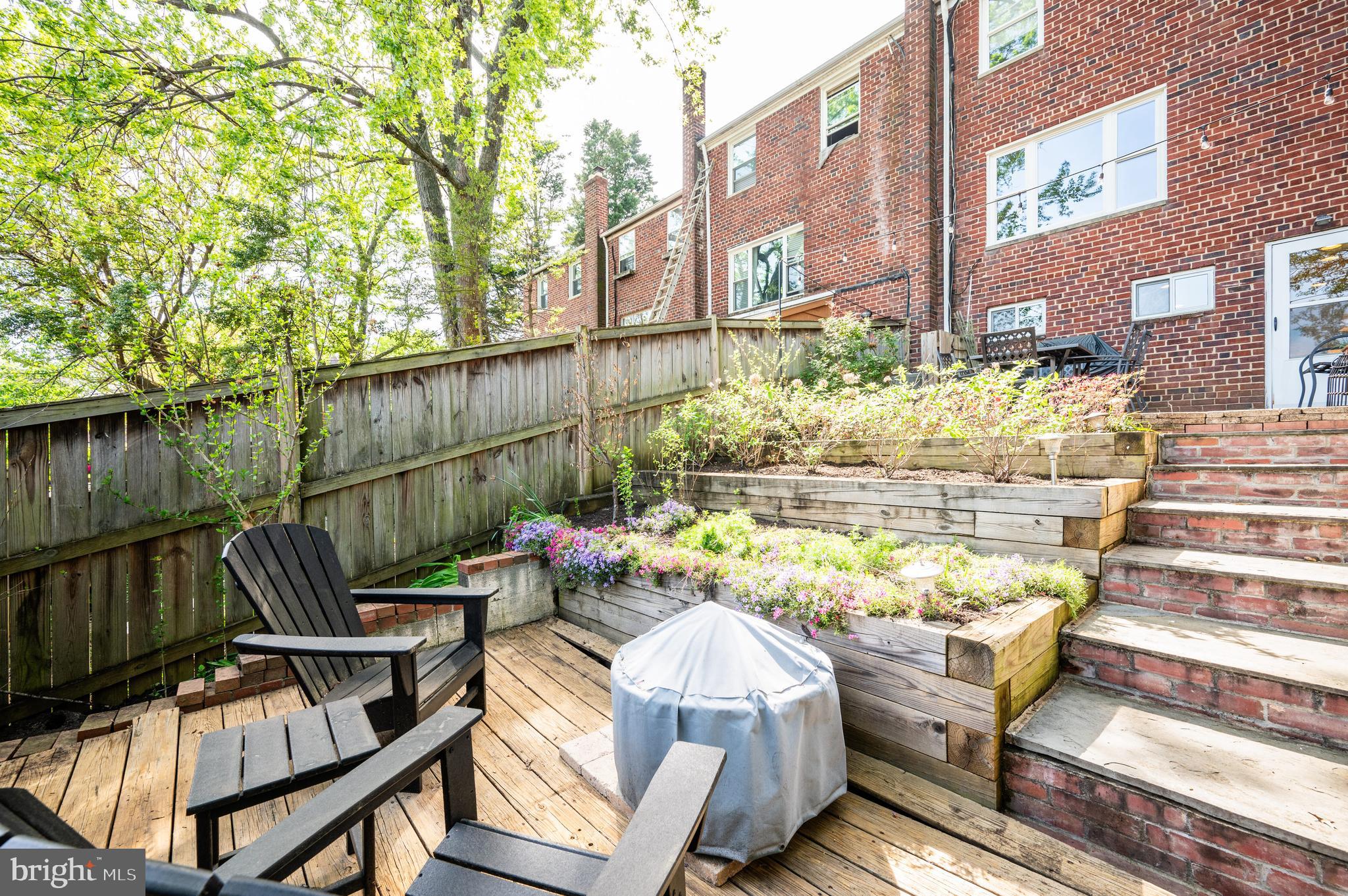 WARWICK VILLAGE - Residential