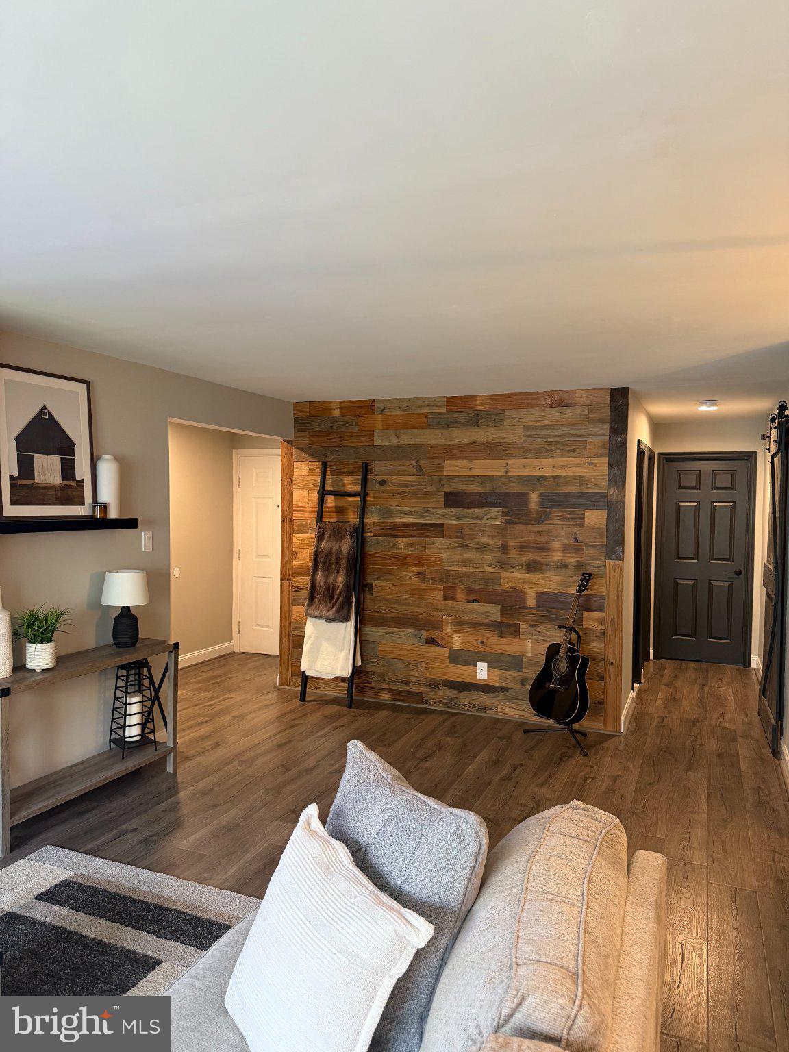 1101 HUNTMASTER TERRACE NE 201