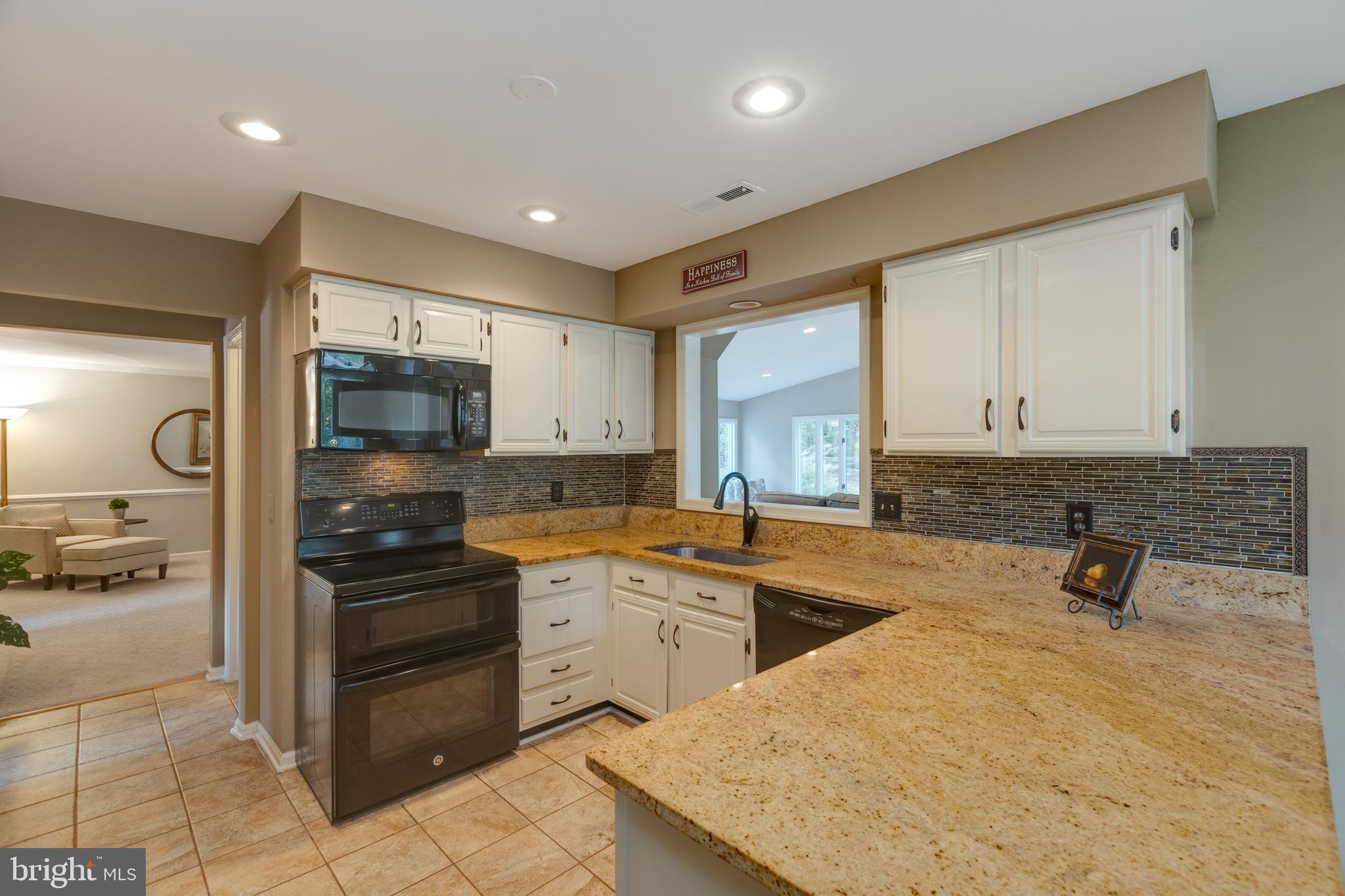 COUNTRYSIDE - Residential