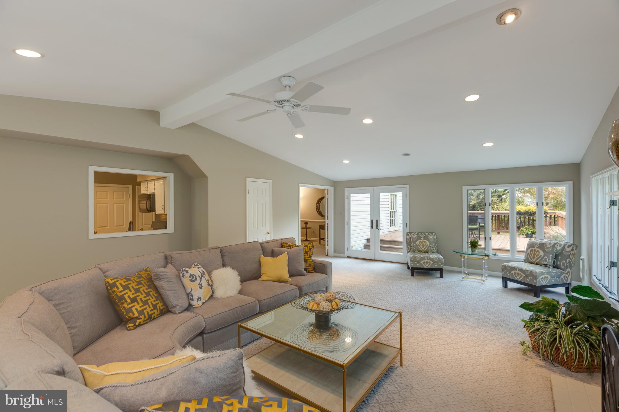 COUNTRYSIDE - Residential