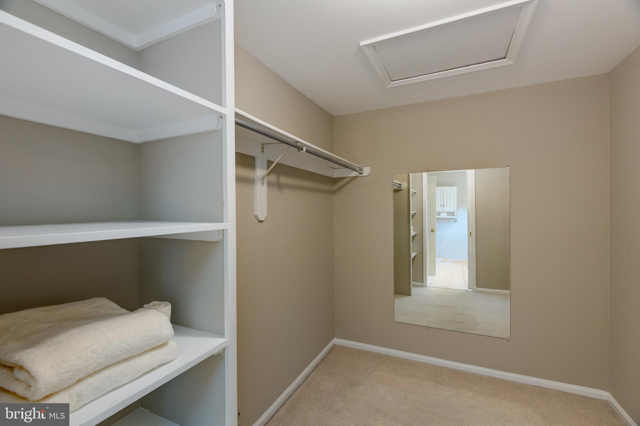 COUNTRYSIDE - Residential