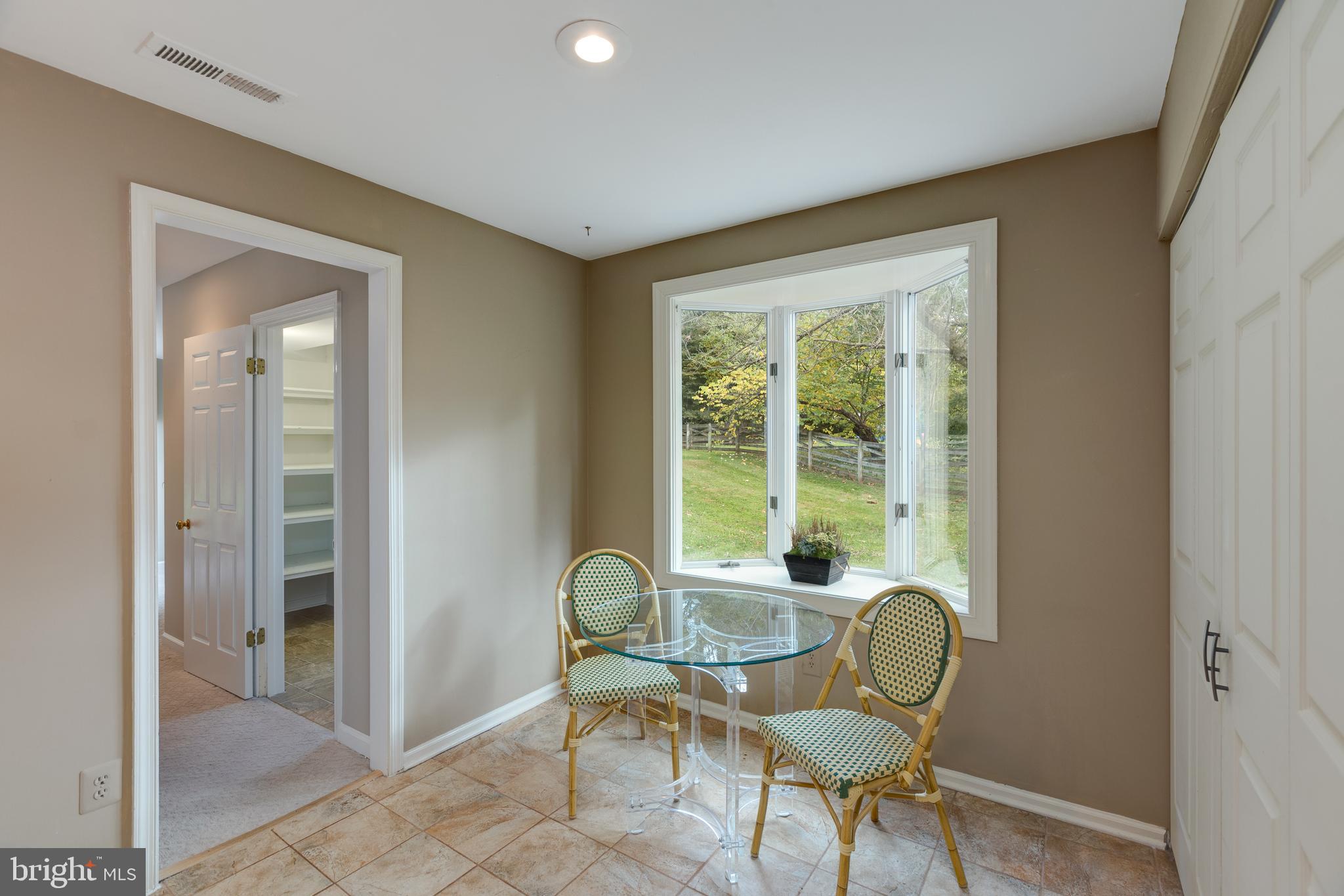 COUNTRYSIDE - Residential