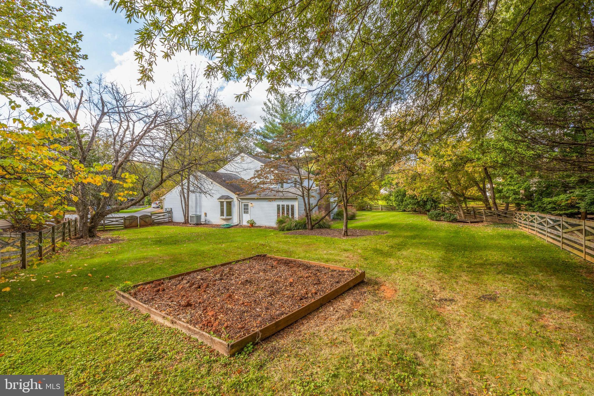 COUNTRYSIDE - Residential