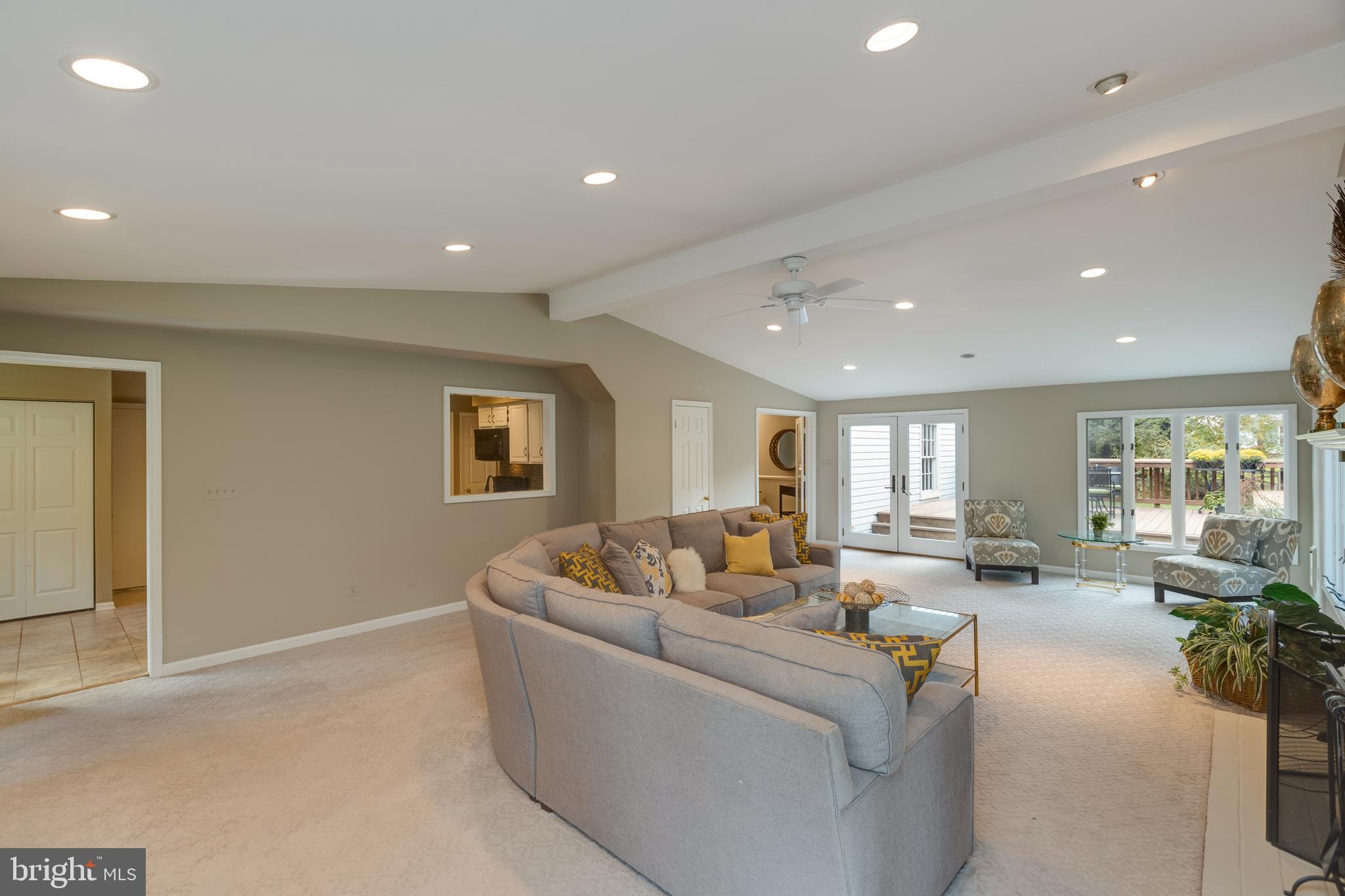 COUNTRYSIDE - Residential