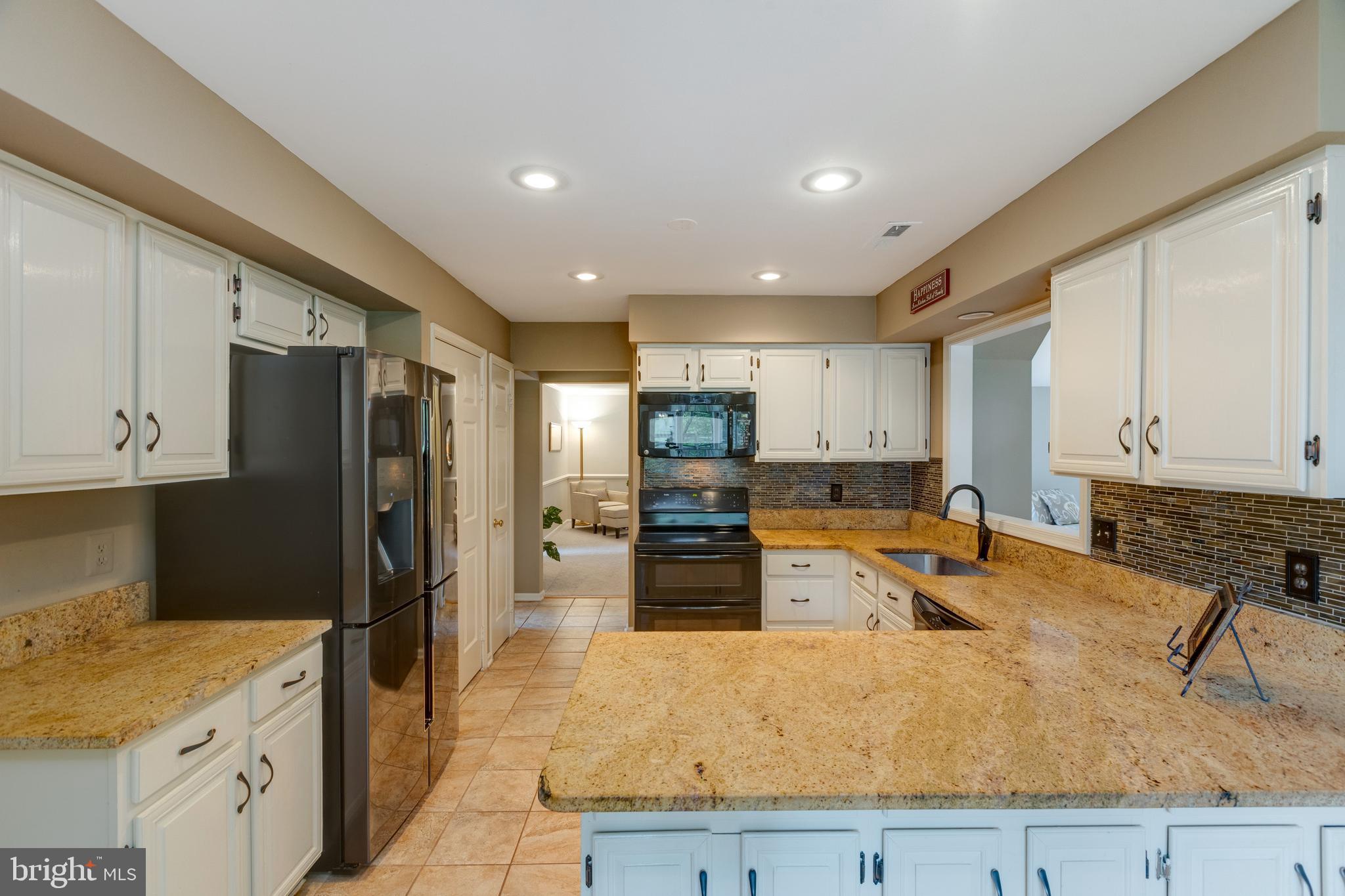 COUNTRYSIDE - Residential