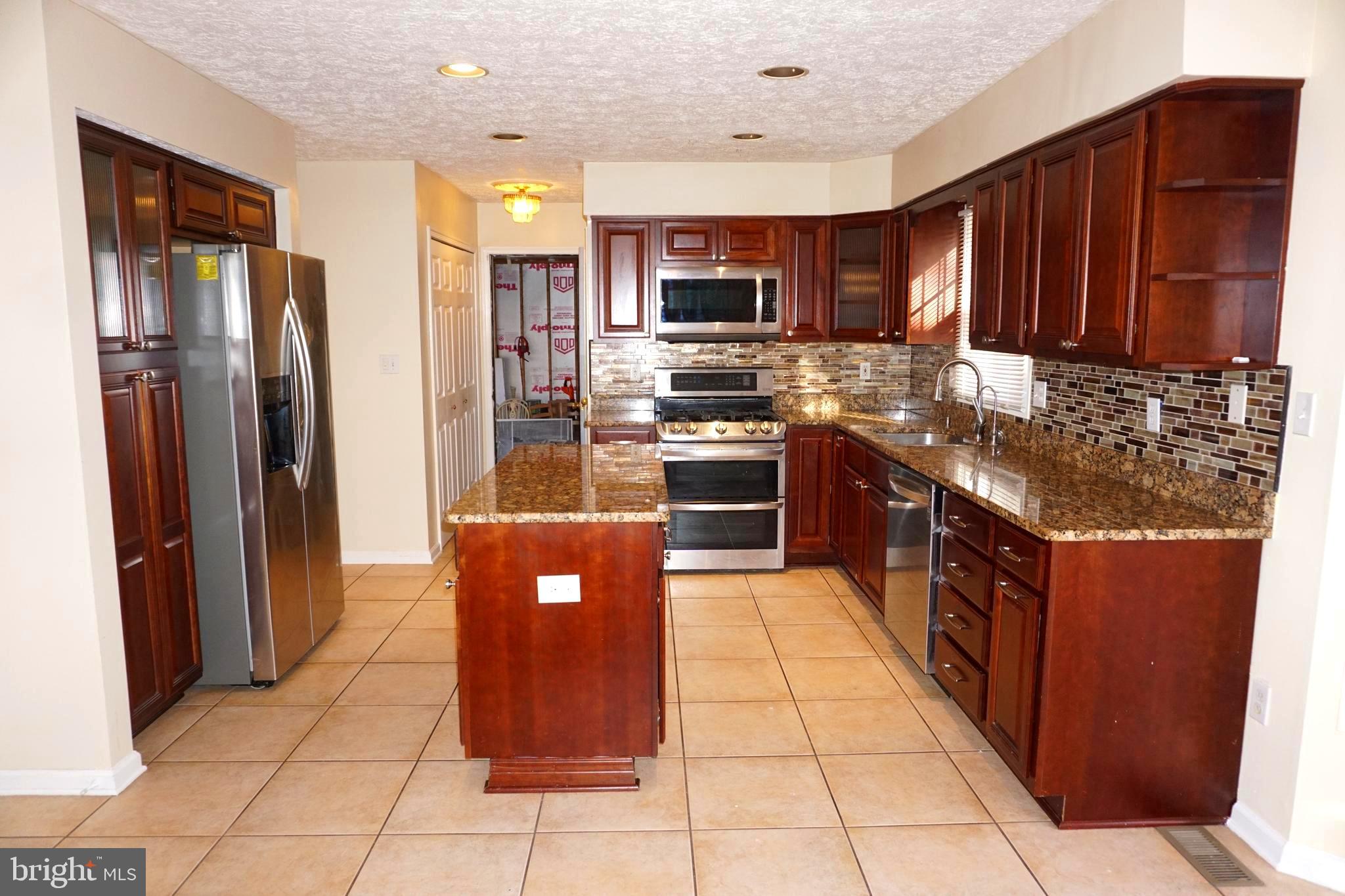 GOLDEN BELL - Residential