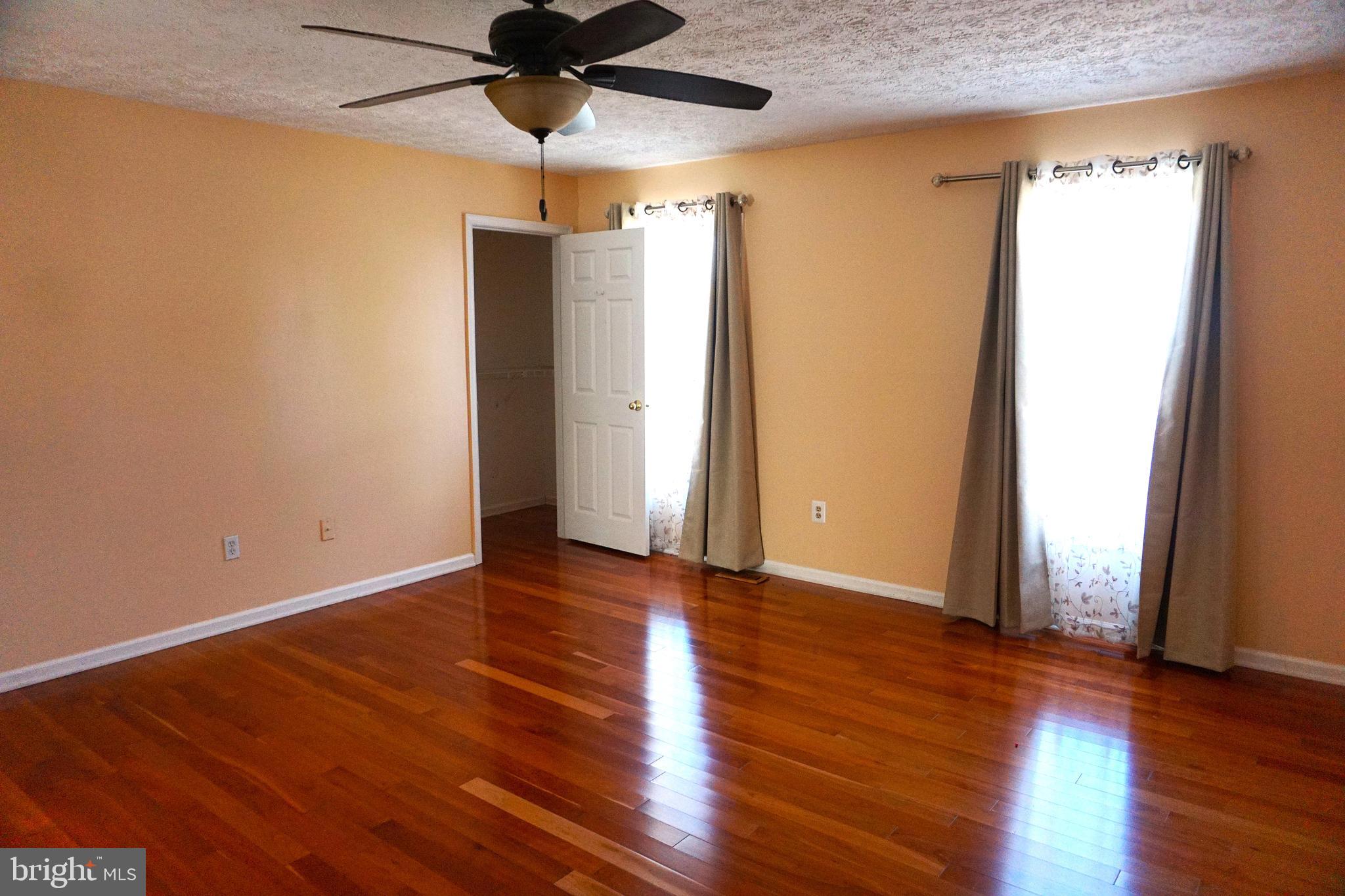 GOLDEN BELL - Residential