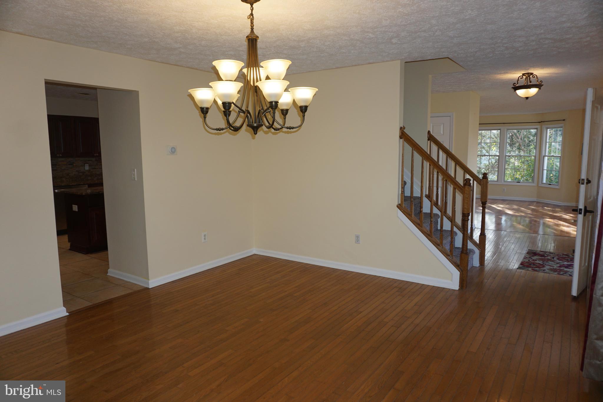 GOLDEN BELL - Residential